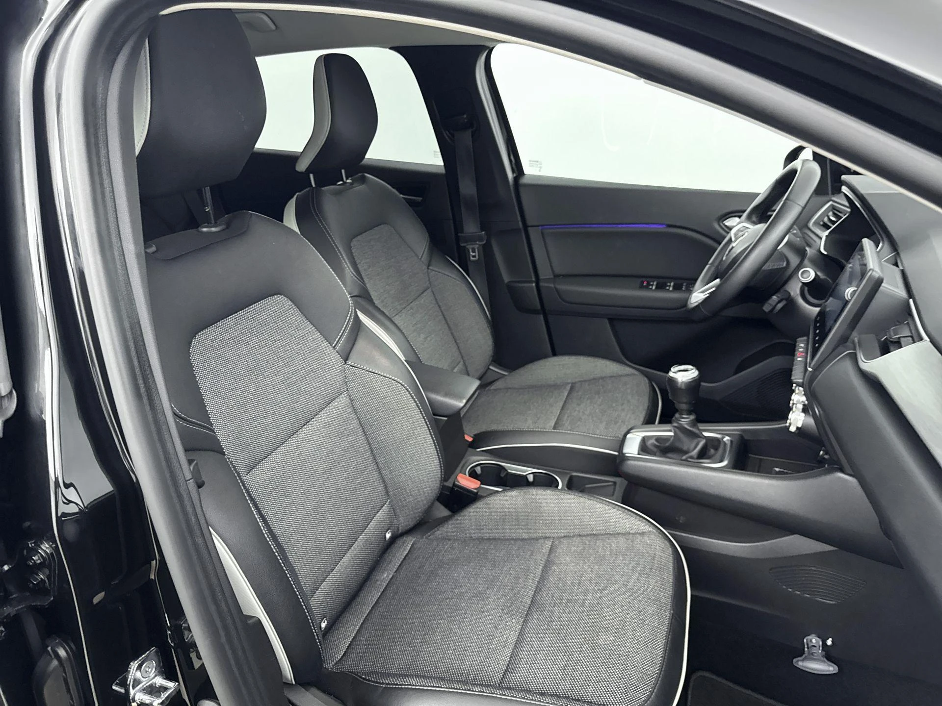 Renault-Captur-image-23