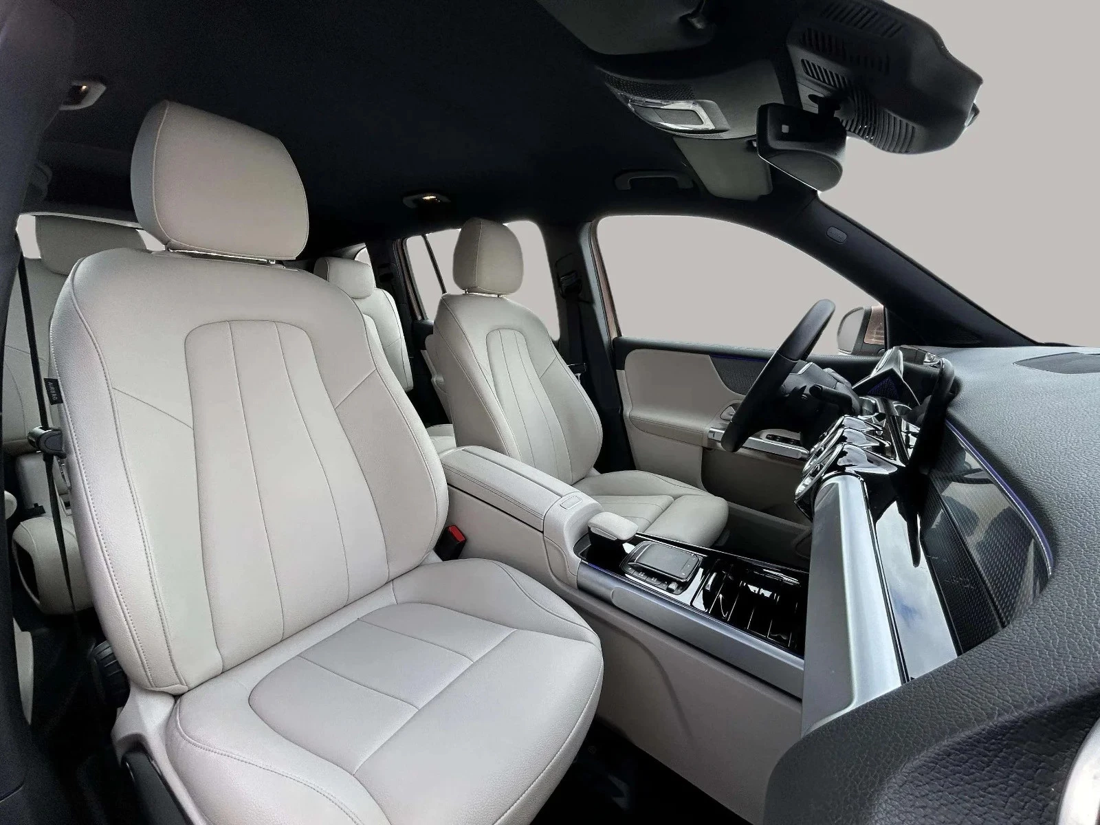 Mercedes-Benz-EQB-image-14