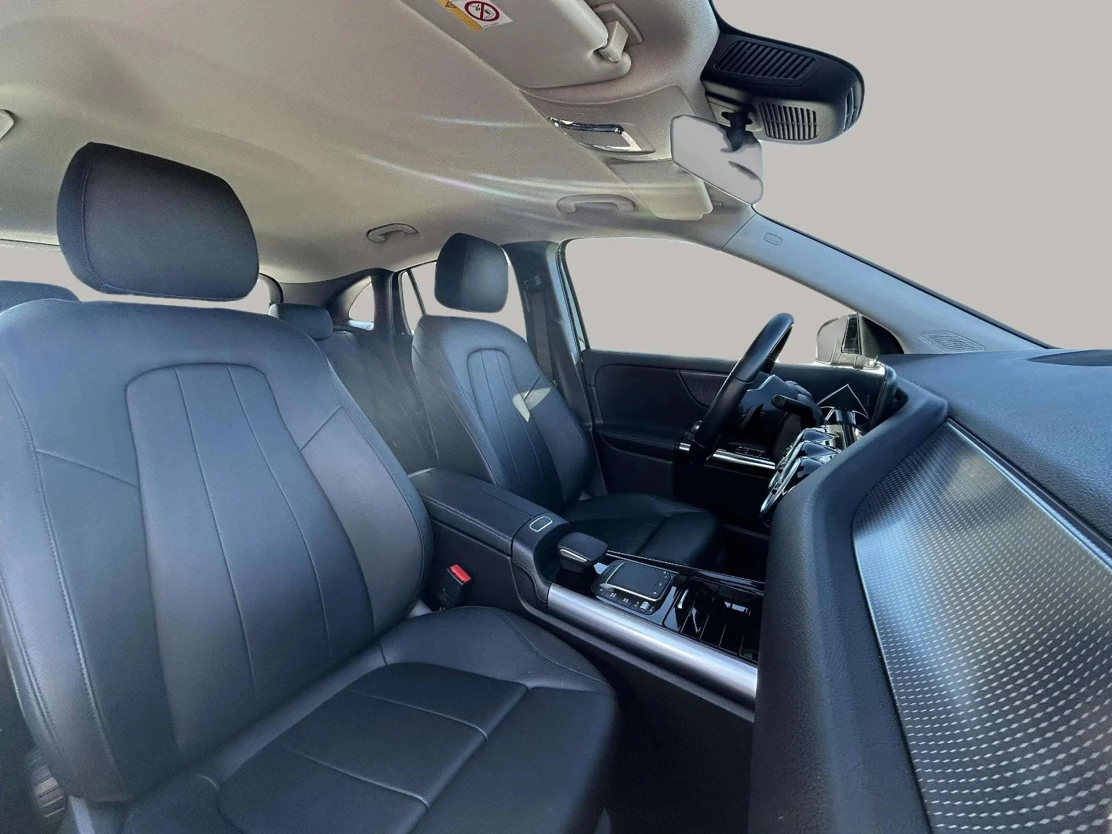 Mercedes-Benz-EQA-image-13