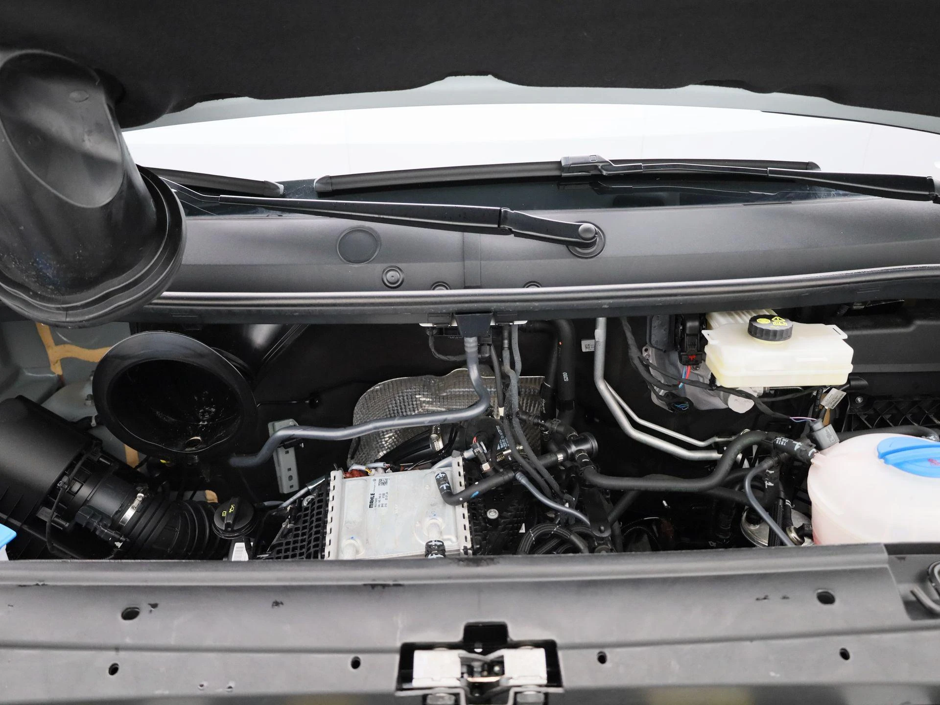 Volkswagen-Crafter-image-38