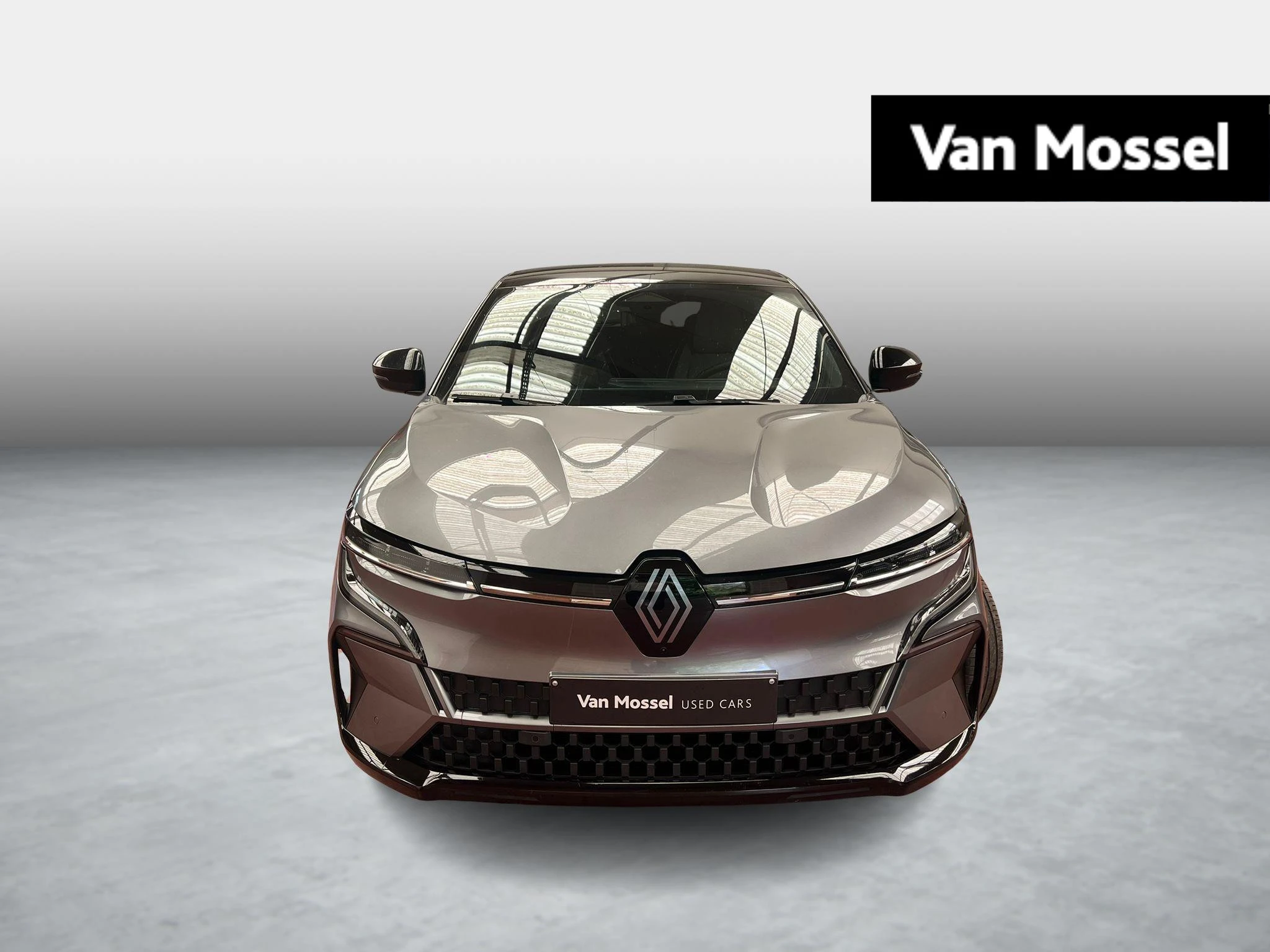 Renault-Megane E-Tech-image-0