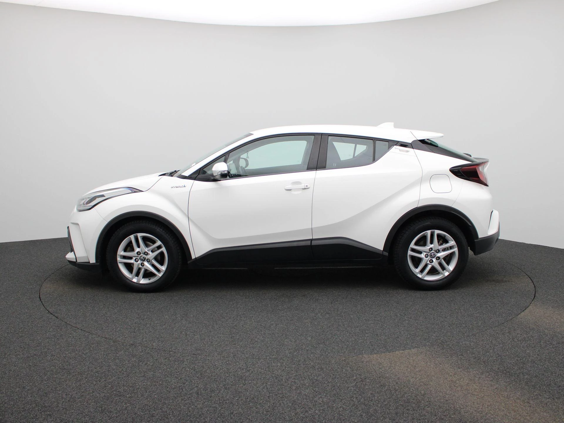 Toyota-C-HR-image-3