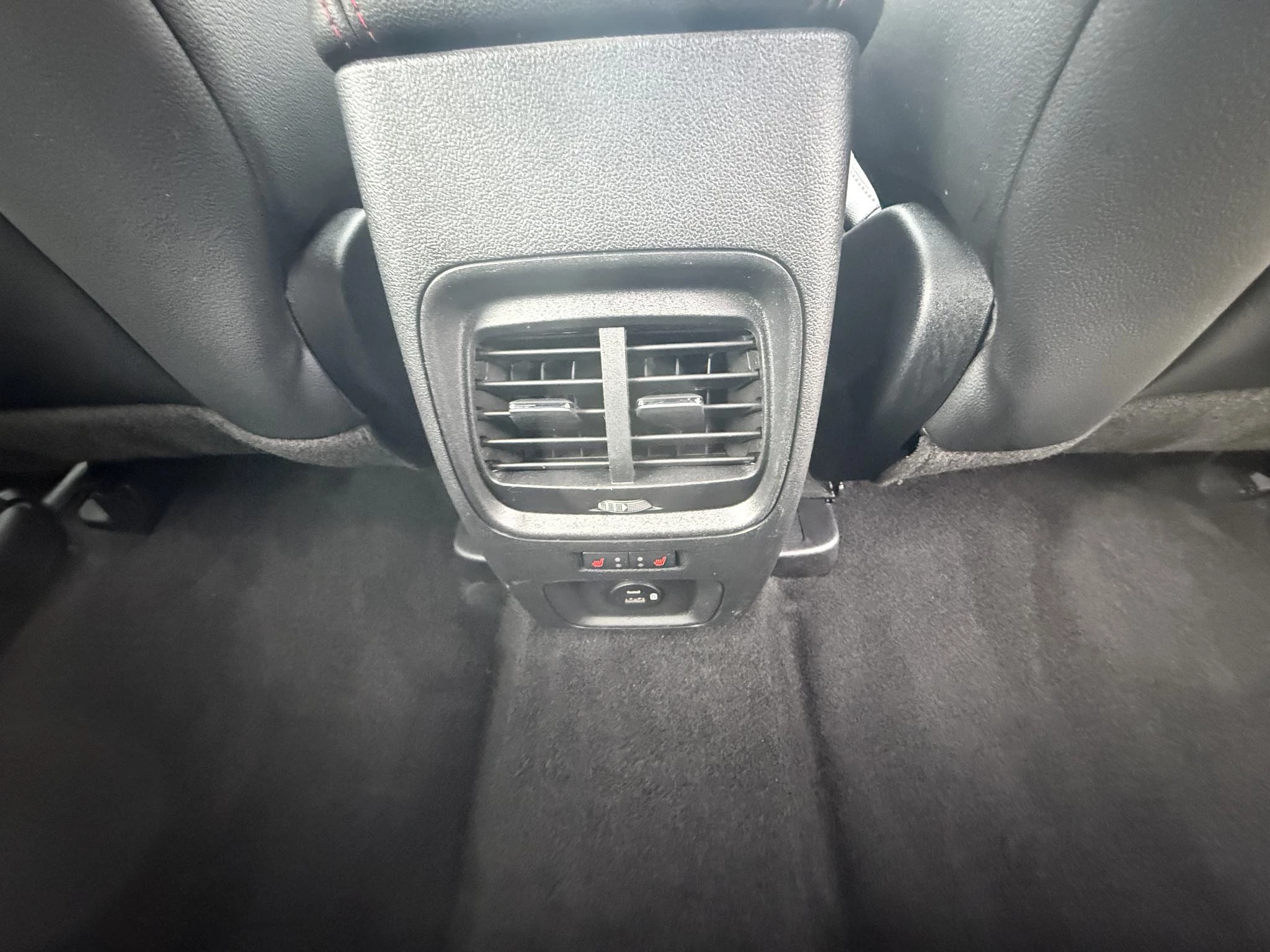 Ford-Kuga-image-12