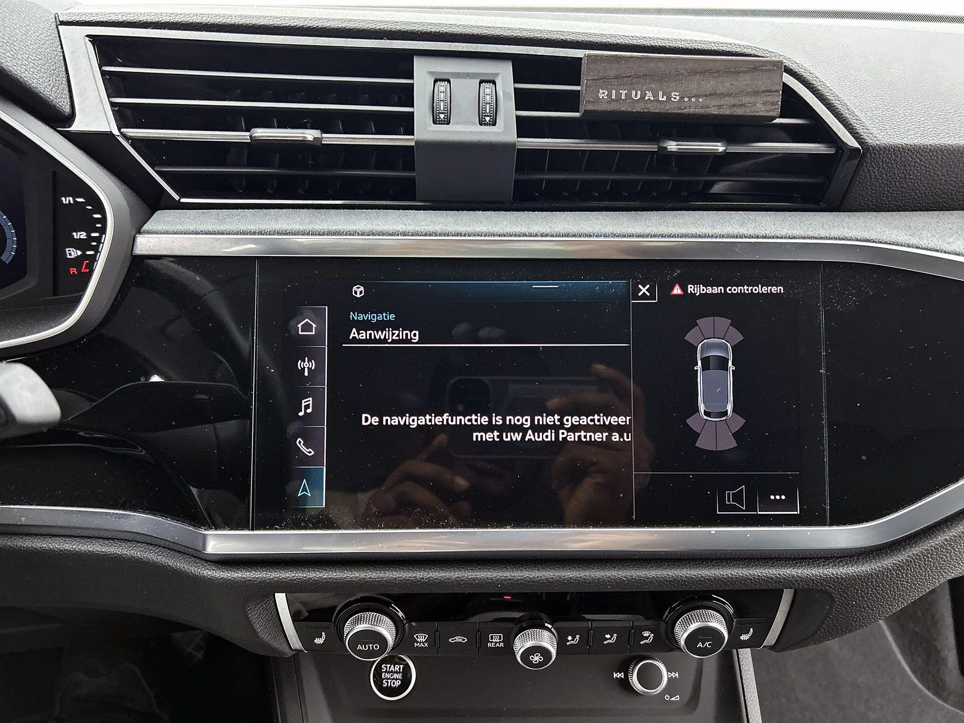 Audi-Q3-image-10