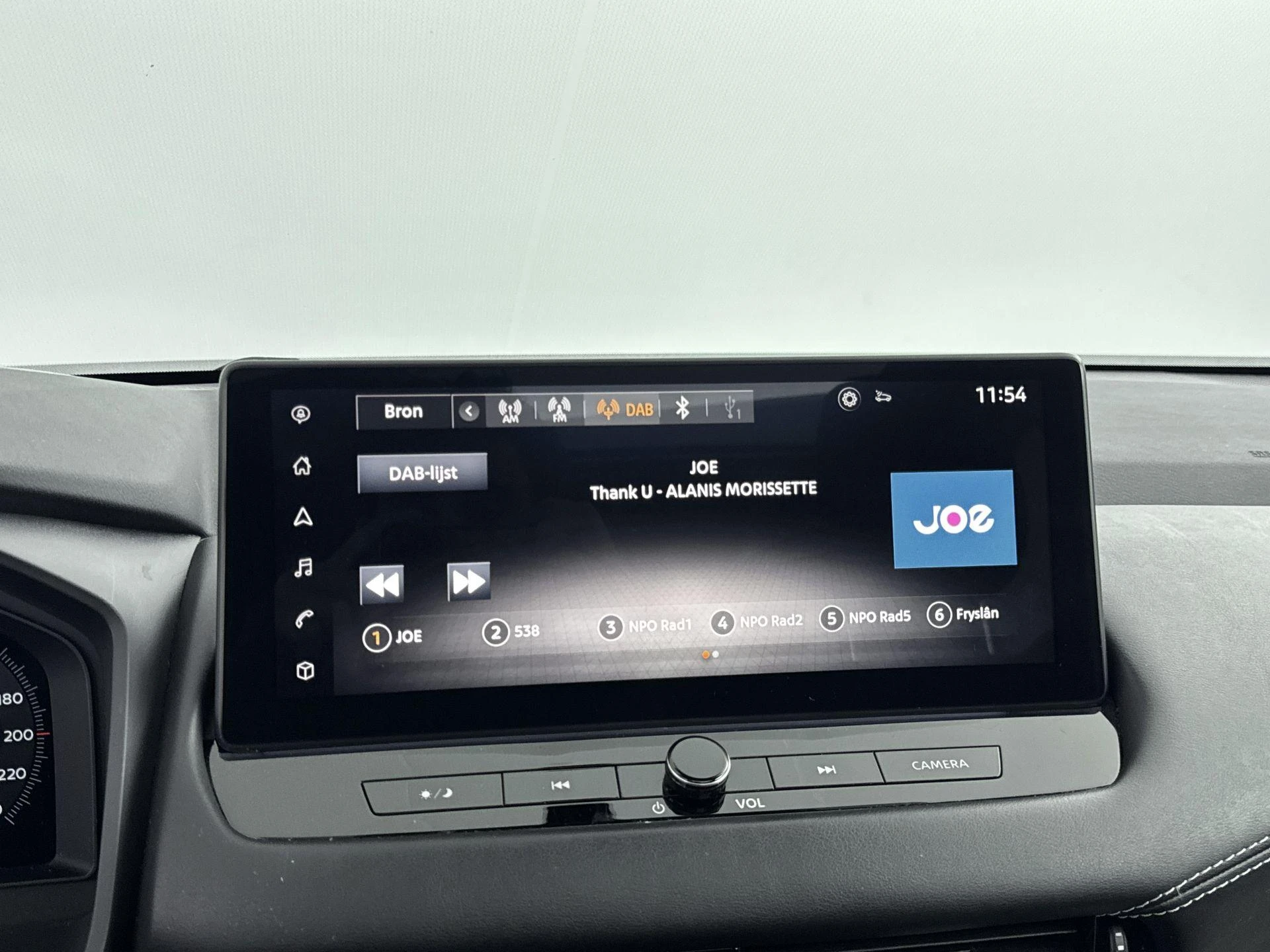 Nissan-QASHQAI-image-16
