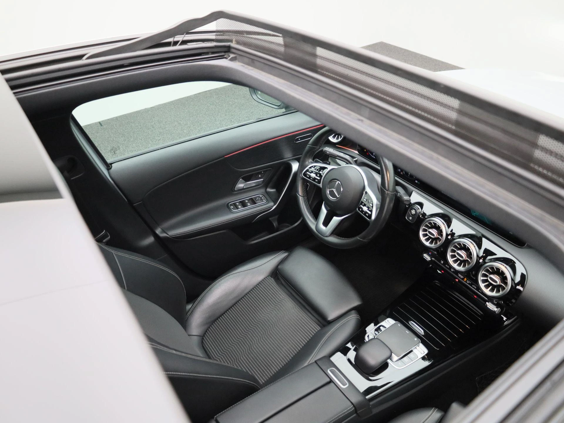 Mercedes-Benz-A-Klasse-image-39