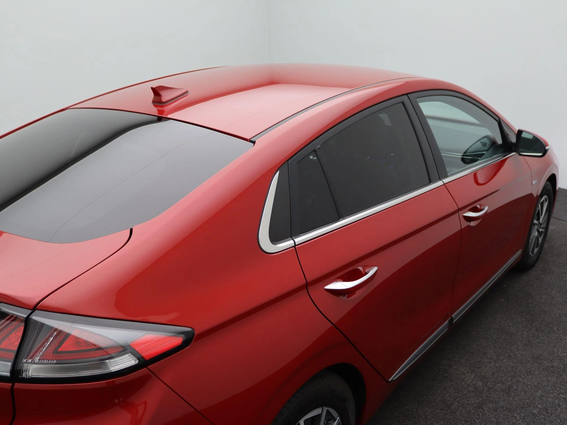 Hyundai-IONIQ-image-44