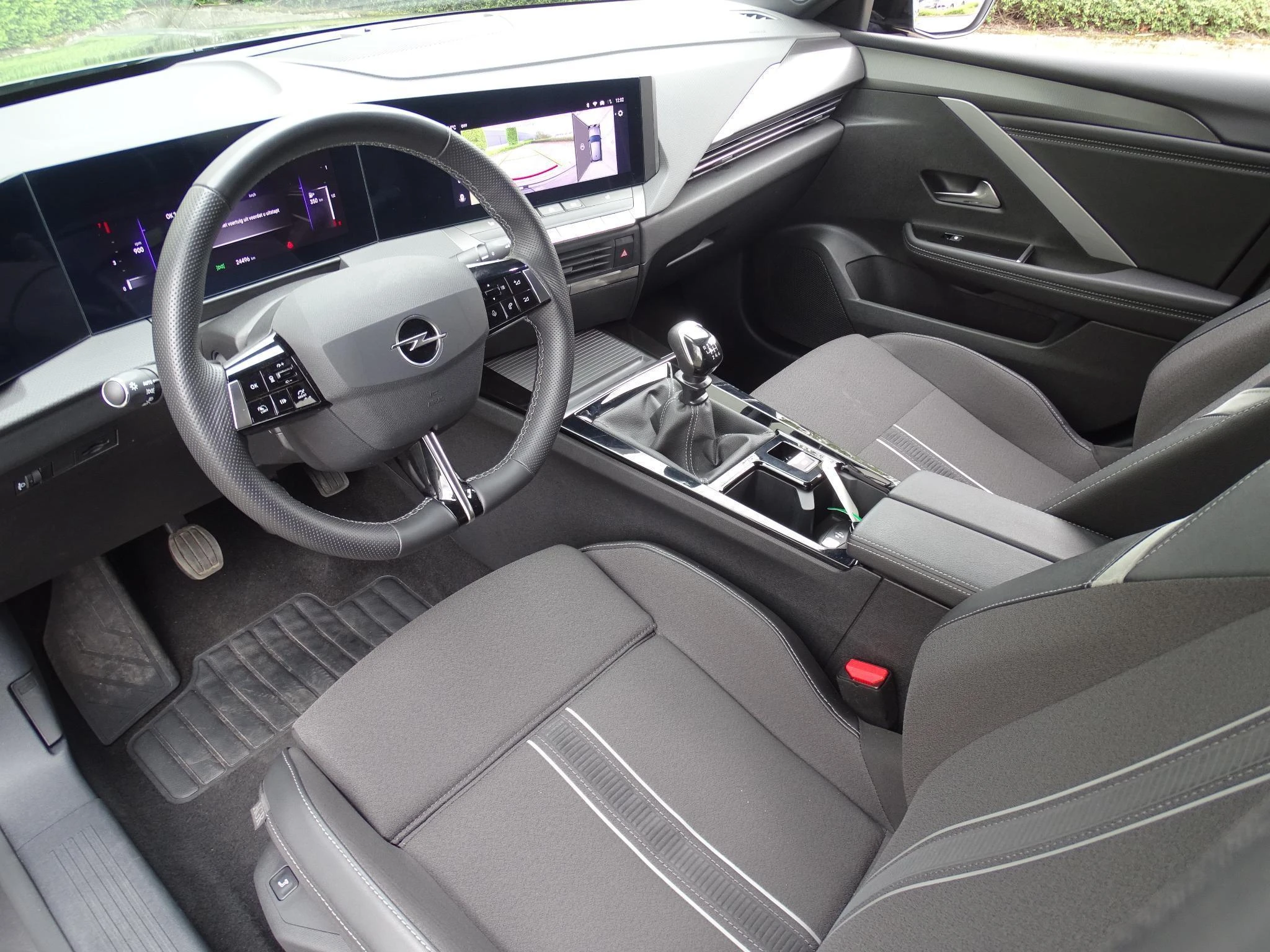 Opel-Astra-image-10