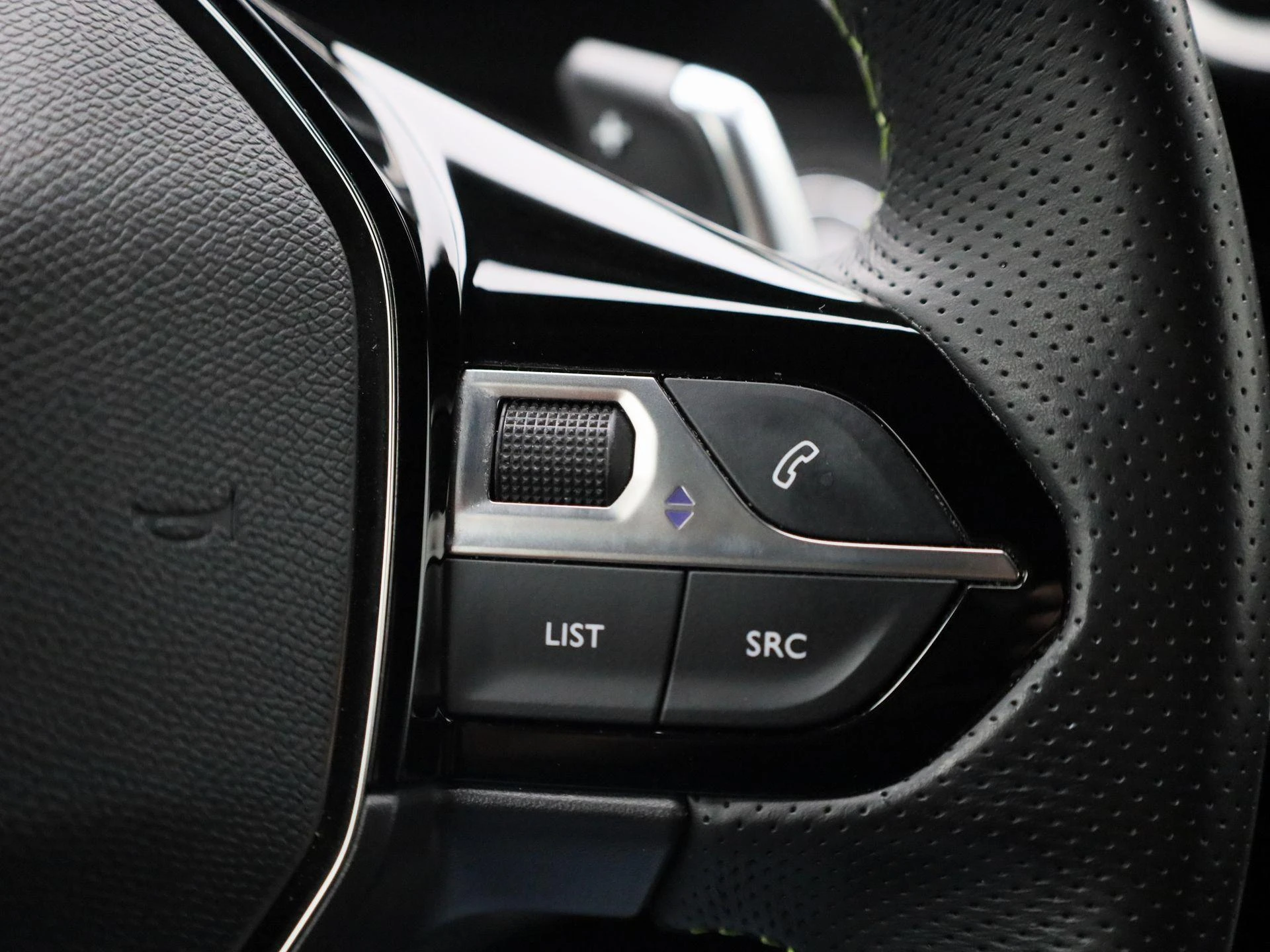 Peugeot-2008-image-25