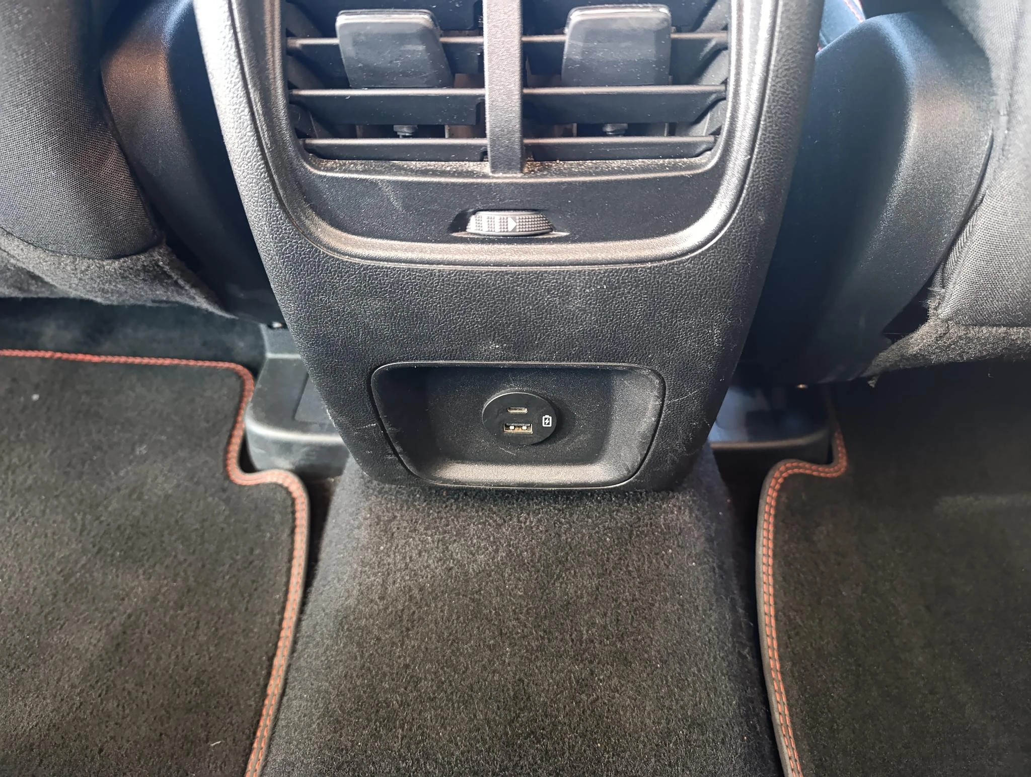 Ford-Kuga-image-14