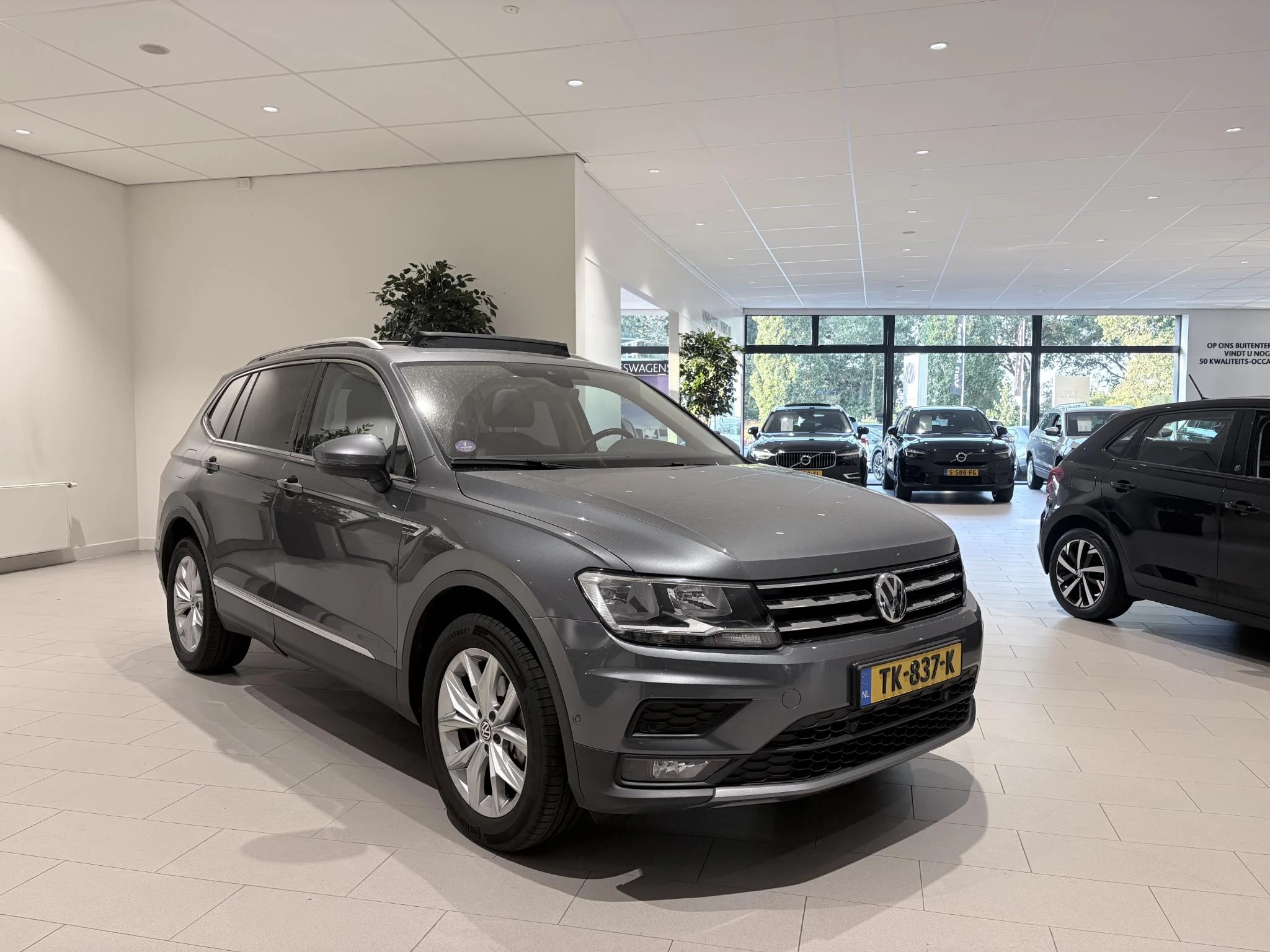 Volkswagen-Tiguan Allspace-image-9