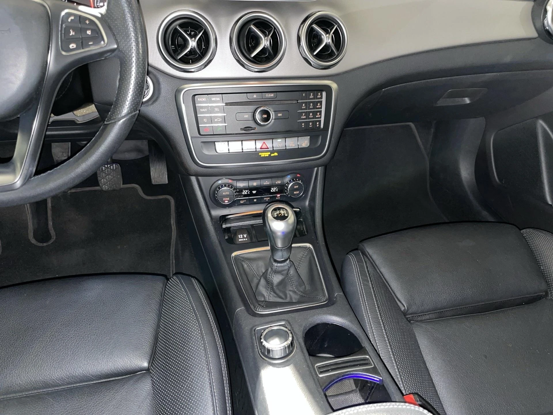 Mercedes-Benz-GLA-image-9
