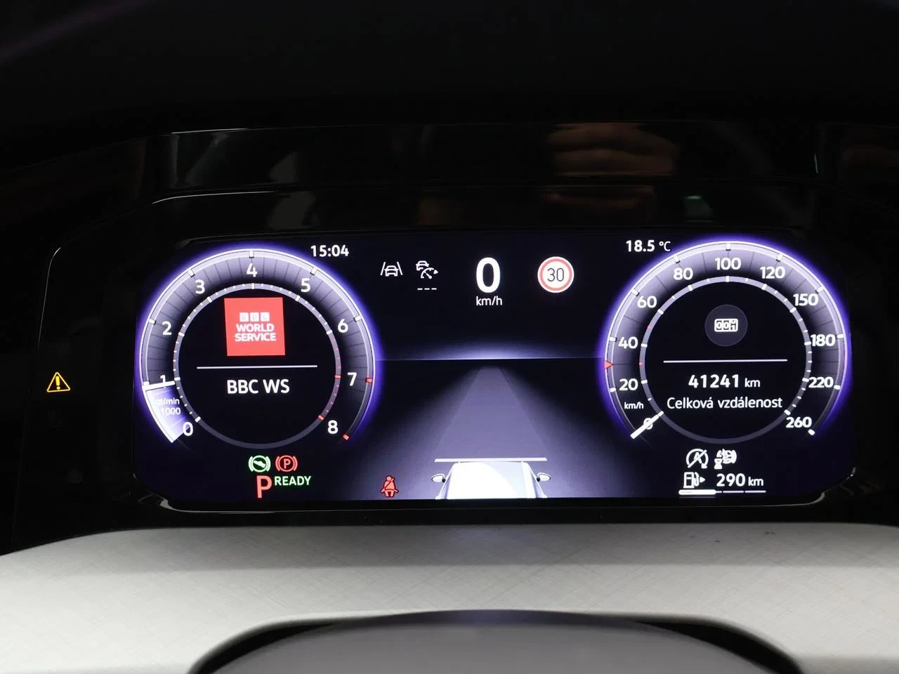 Volkswagen-Golf-image-16