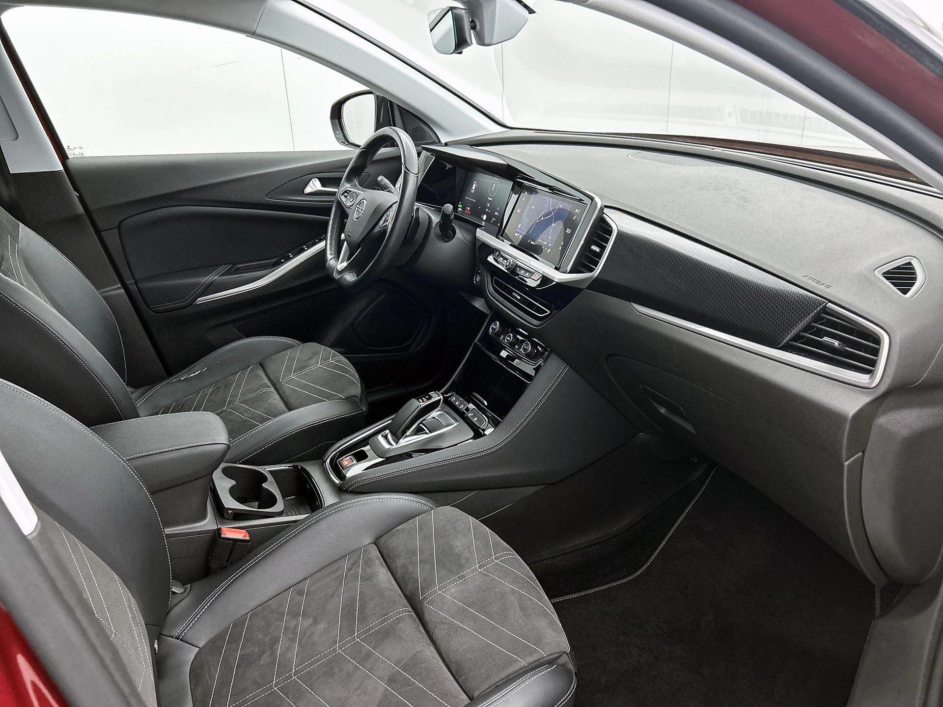 Opel-Grandland-image-22