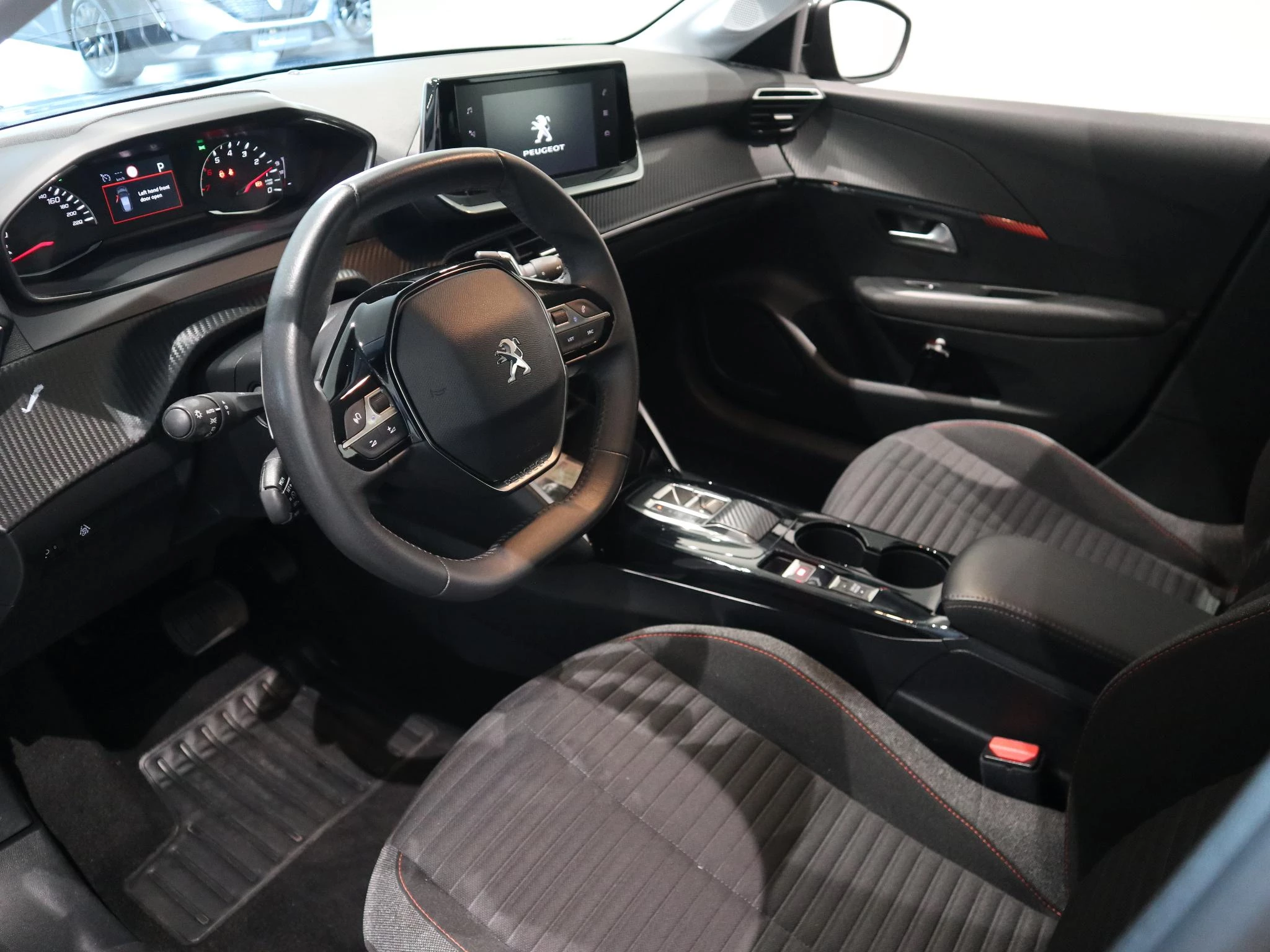Peugeot-208-image-7