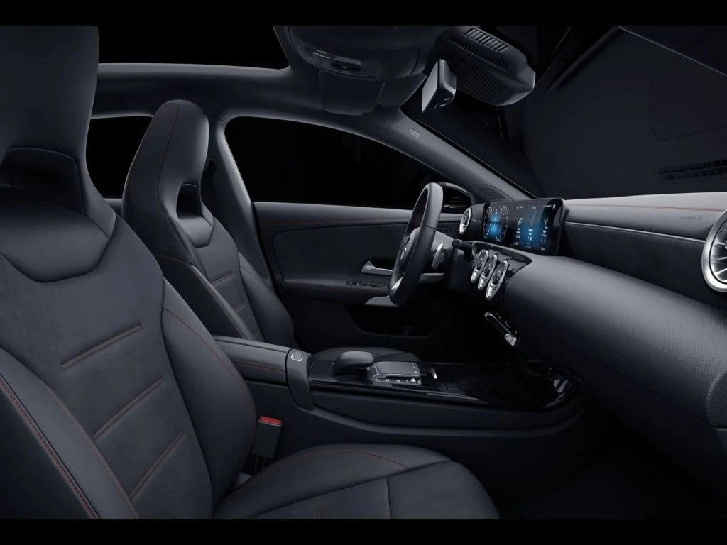 Mercedes-Benz-CLA 200 d-image-10