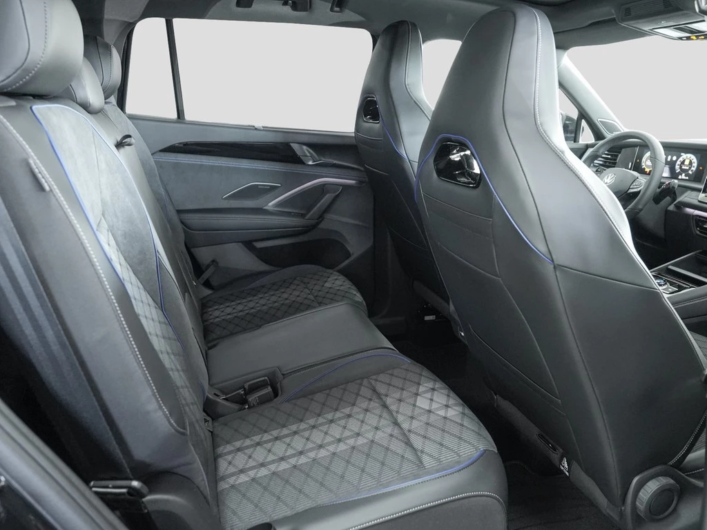 Volkswagen Tayron R-Line 2,0 l TDI SCR 4MOTION 142 kW (193 PS) 7-Gang-Doppelkupplungsgetriebe DSG