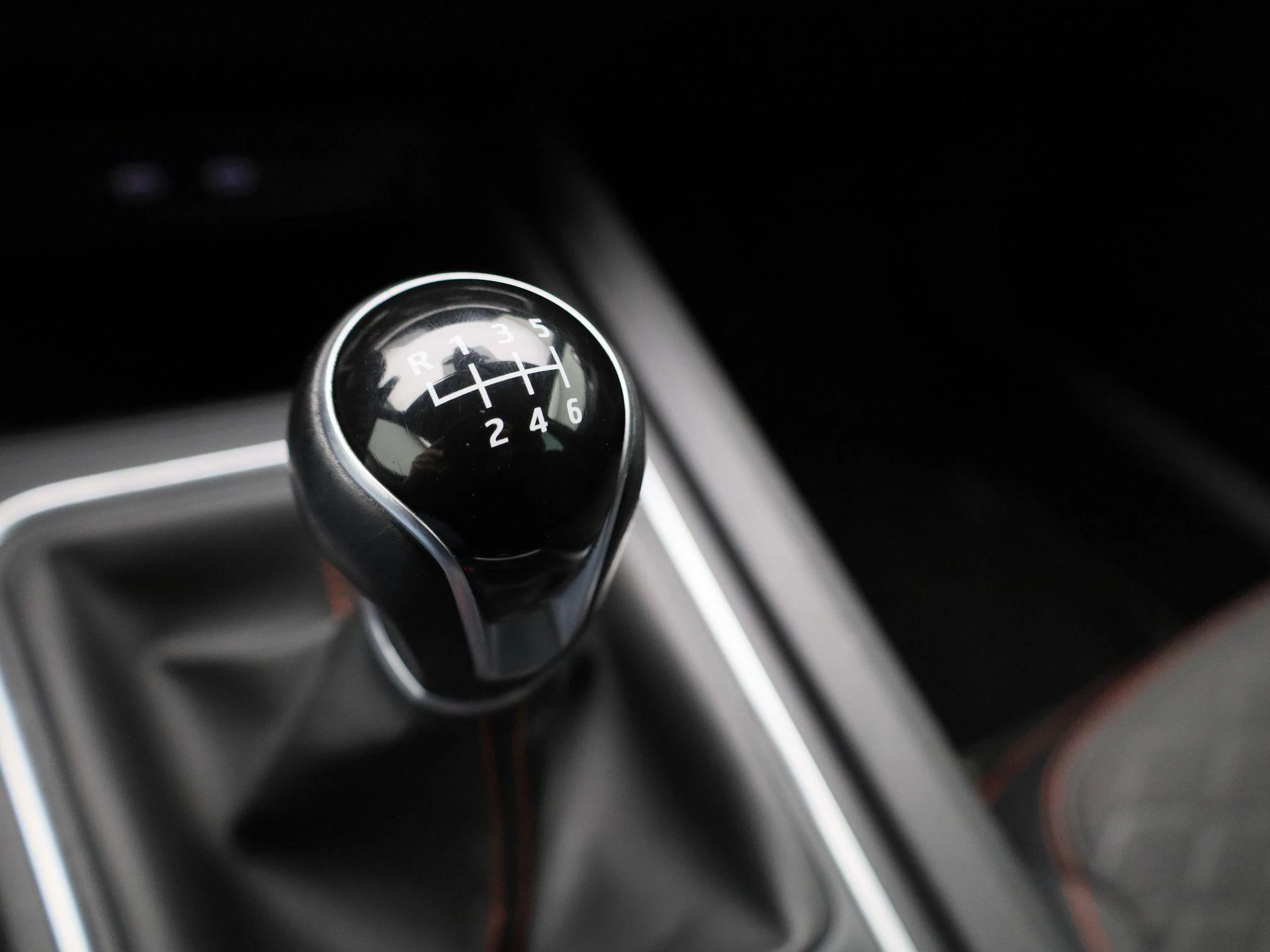 SEAT-Leon-image-20