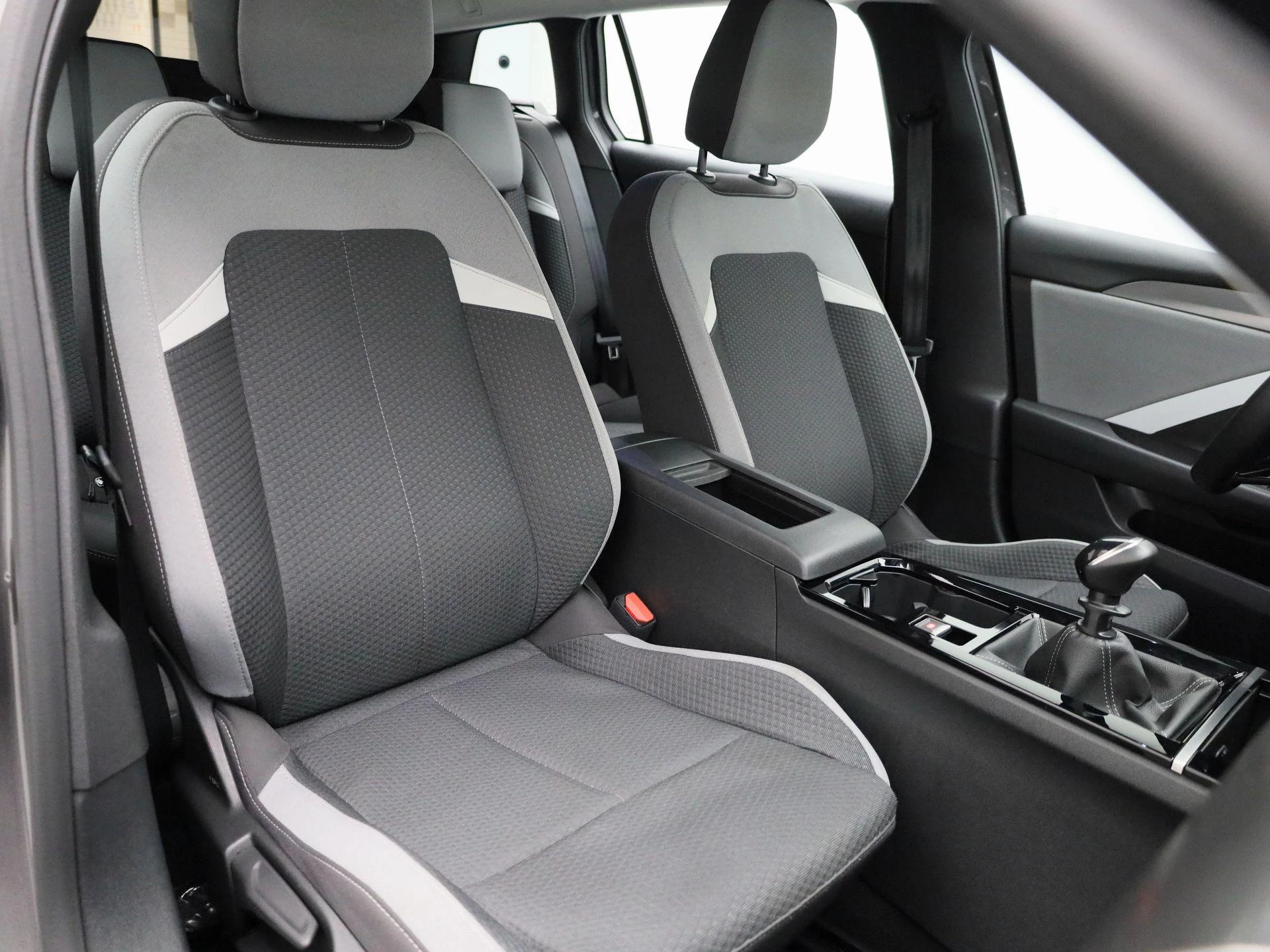 Opel-Astra-image-31