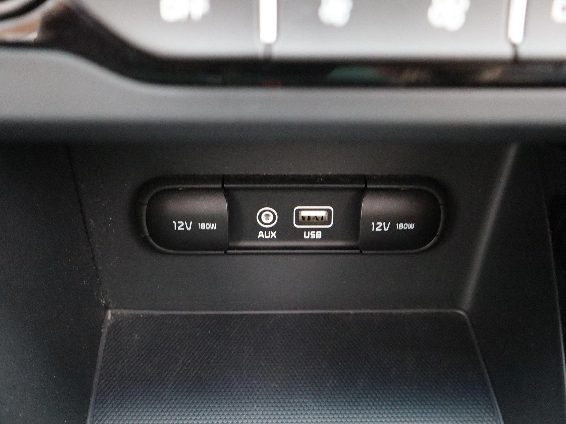 Kia-Niro-image-18
