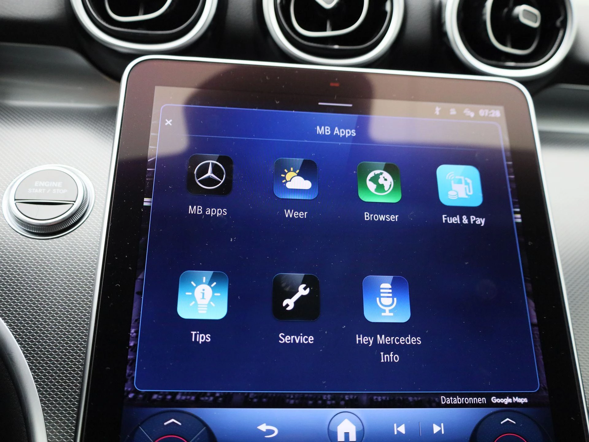 Mercedes-Benz-C-Klasse-image-27