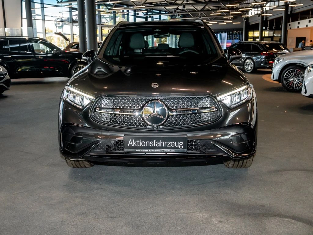 Mercedes-Benz-GLC 200 d-image-2