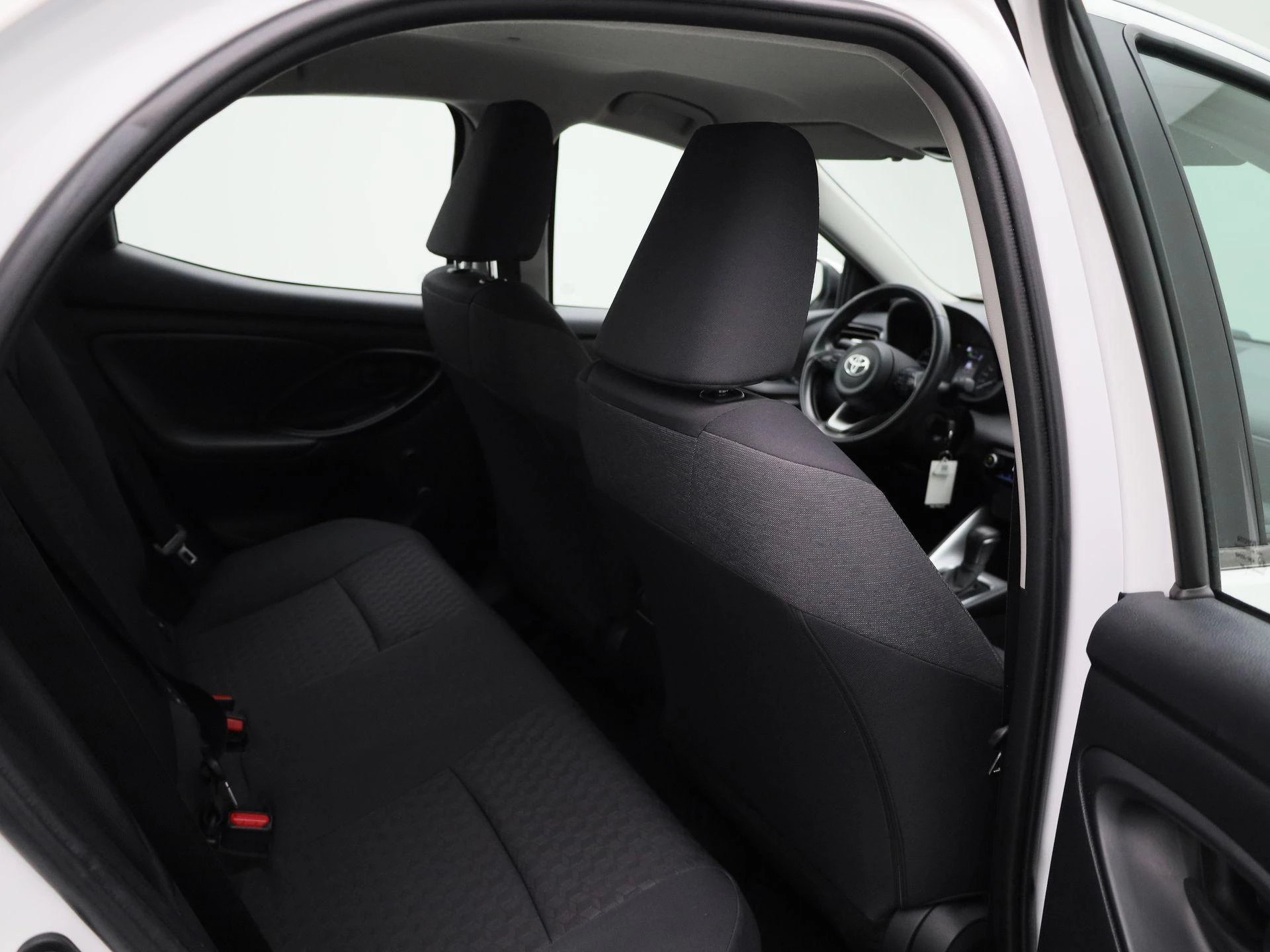 Toyota-Yaris-image-27