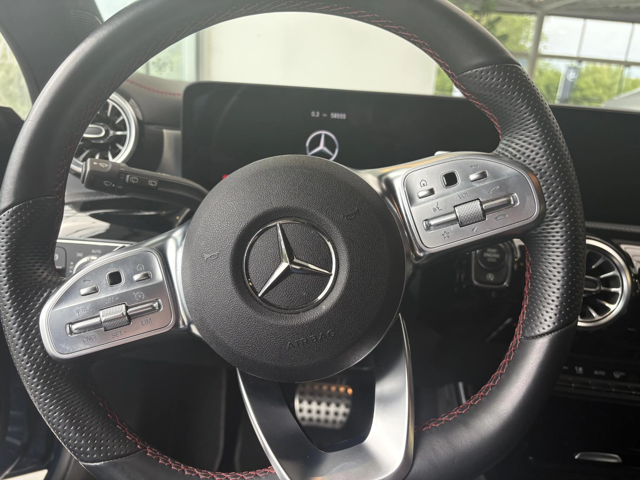 Mercedes-Benz CLA 180 d AMG Line Shooting Brake + CAMERA + LED +