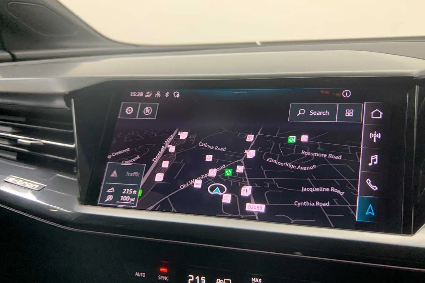 Audi-Q4 e-tron-image-13