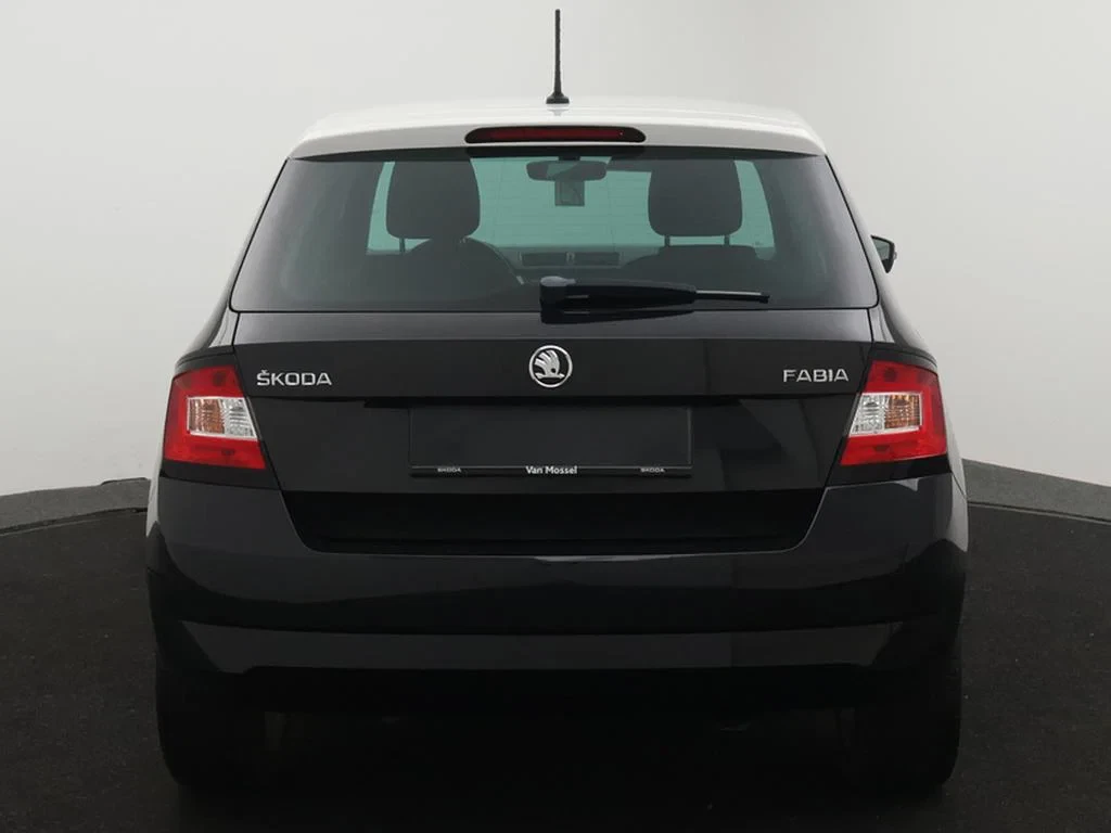 Škoda-Fabia-image-3