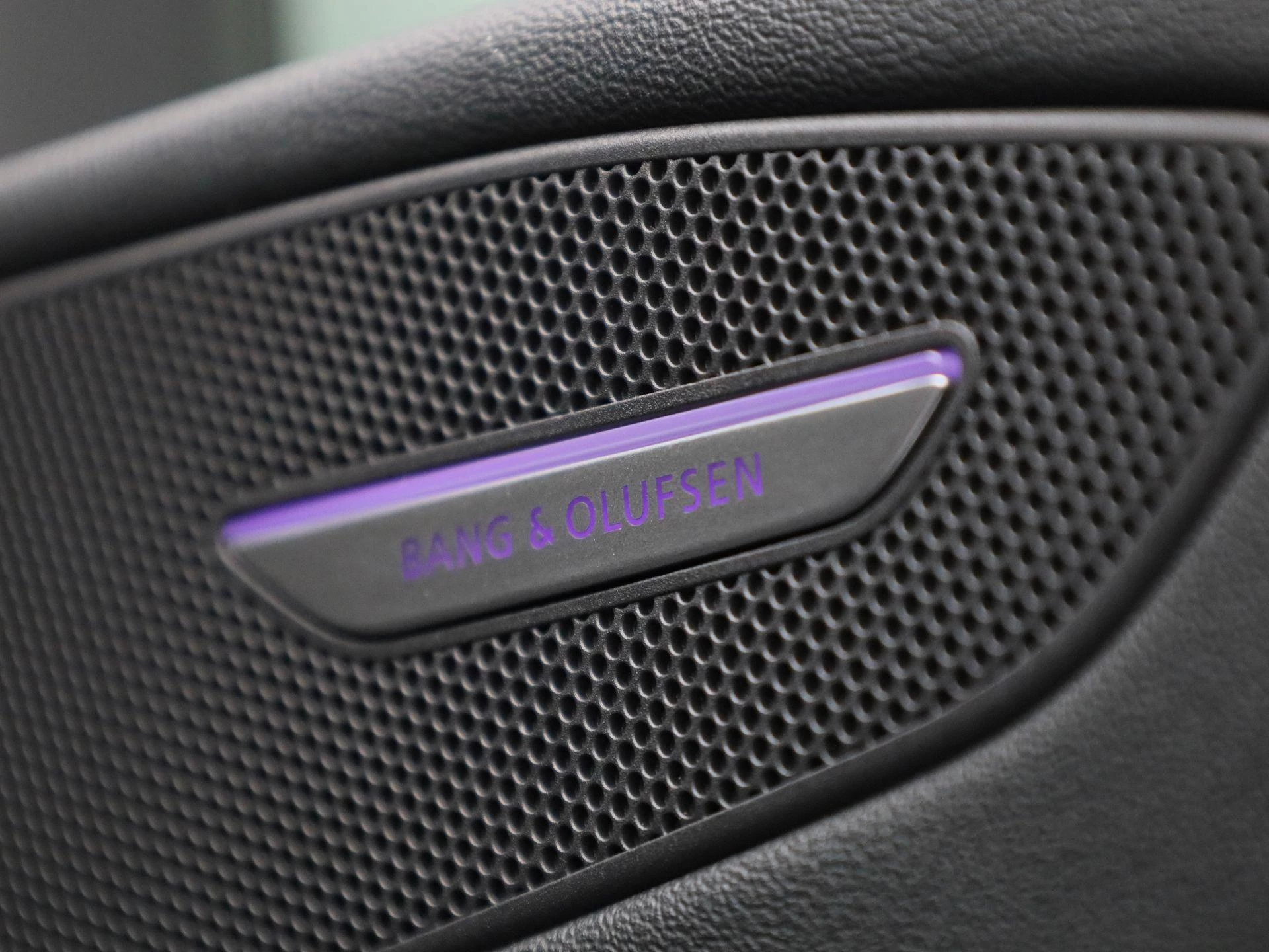 Audi-Q6 e-tron-image-57