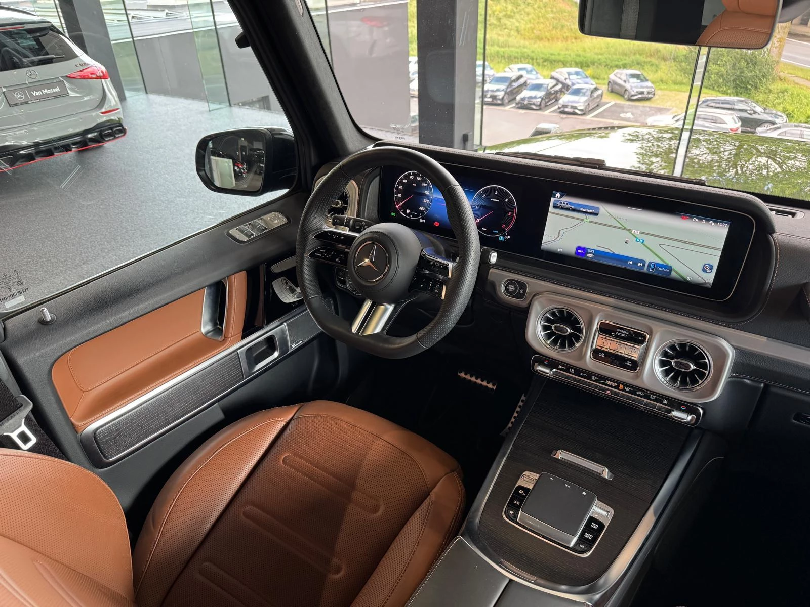 Mercedes-Benz G-Klasse 450 d AMG LINE + LICHTE VRACHT + BURMESTER + MULTIBEAM + TREKHAAK