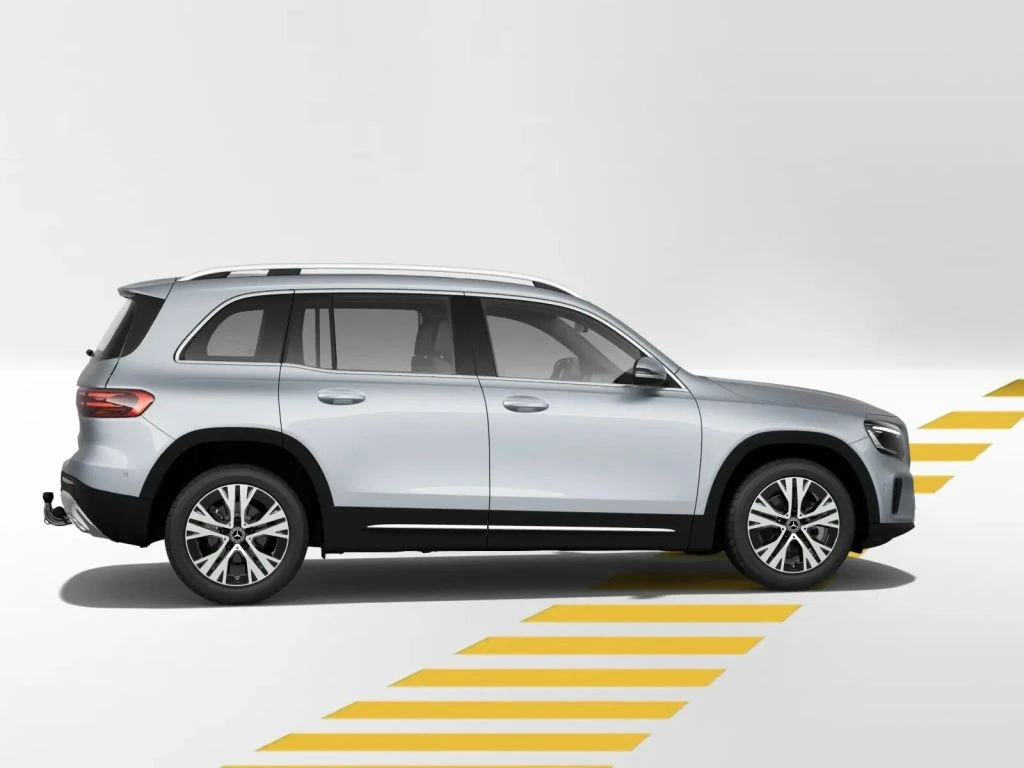 Mercedes-Benz-GLB 200 d-image-7