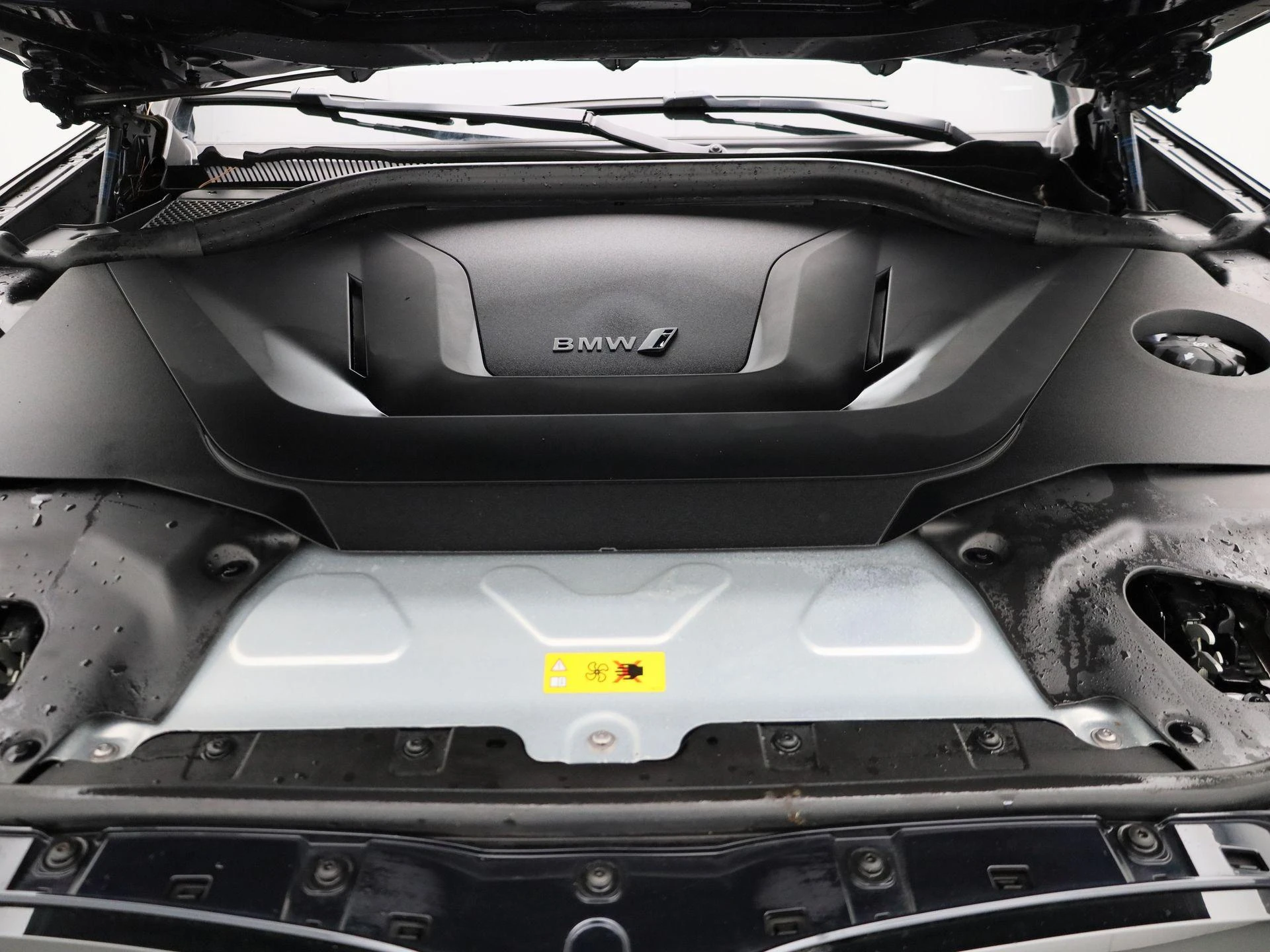 BMW-iX3-image-34