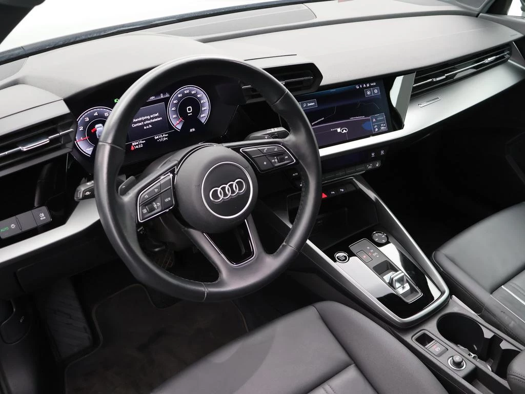 Audi A3 Sportback Audi A3 Sportback 30TFSI 110PK *AUTOMAAT*LEDER*VIRTUAL COCKPIT*NAVI*APP-CONNECT*PDC*ACC*...*