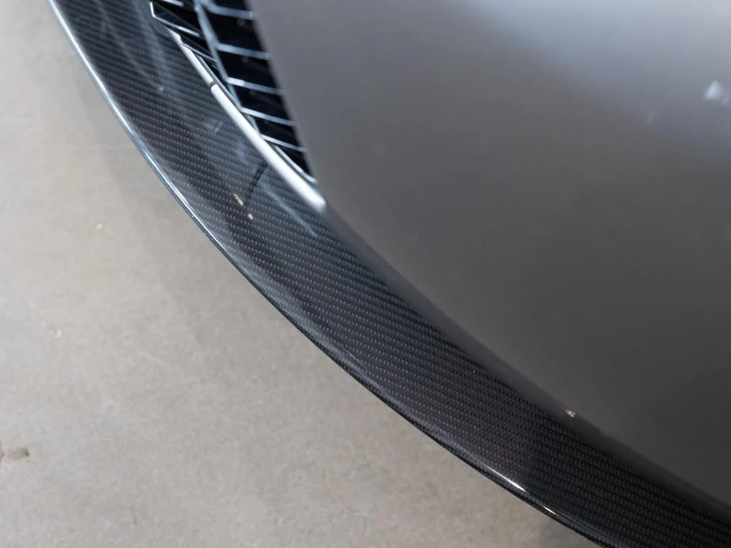 Aston Martin-V12 Vantage-image-19