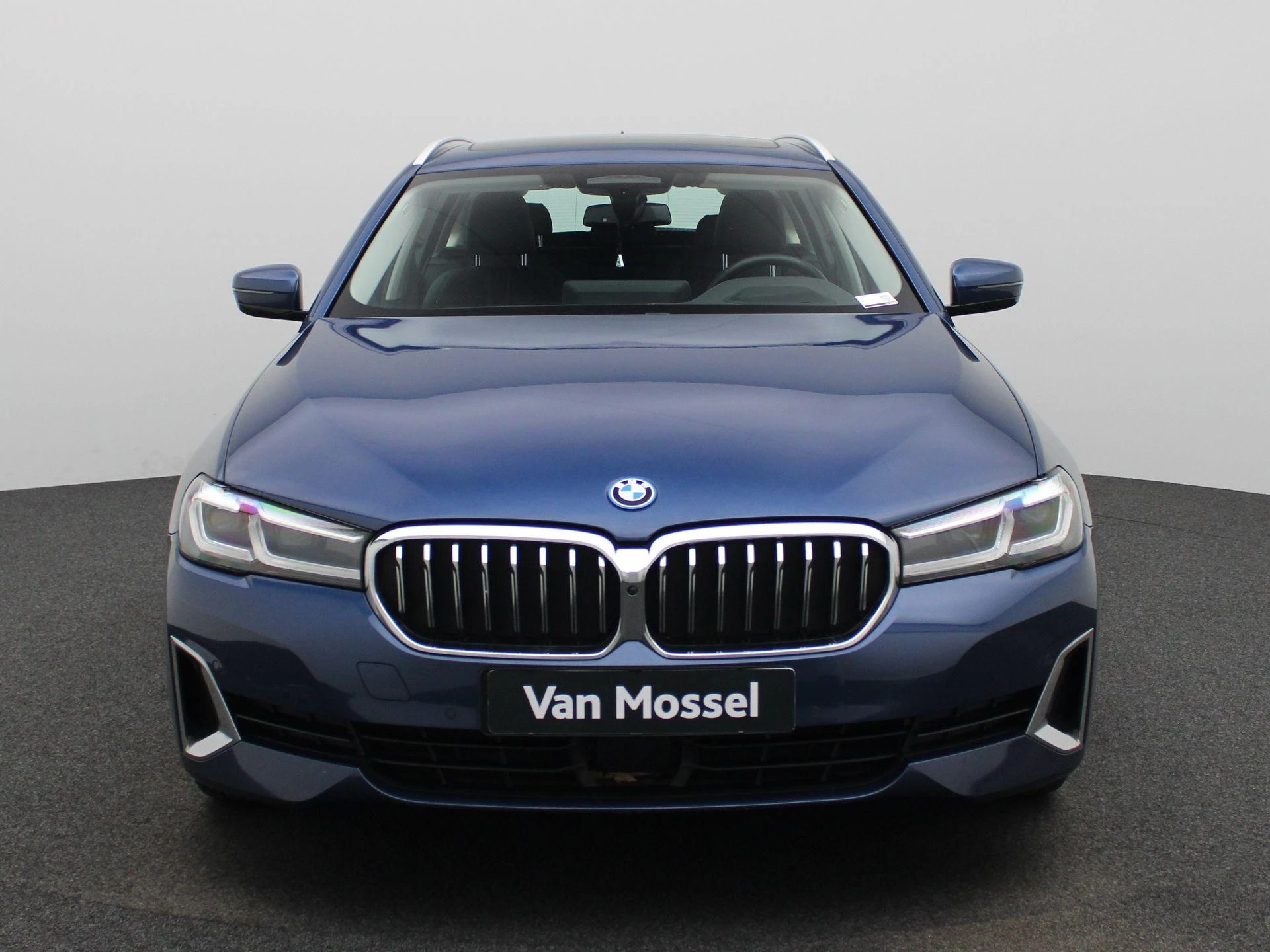 BMW-5 Serie-image-2