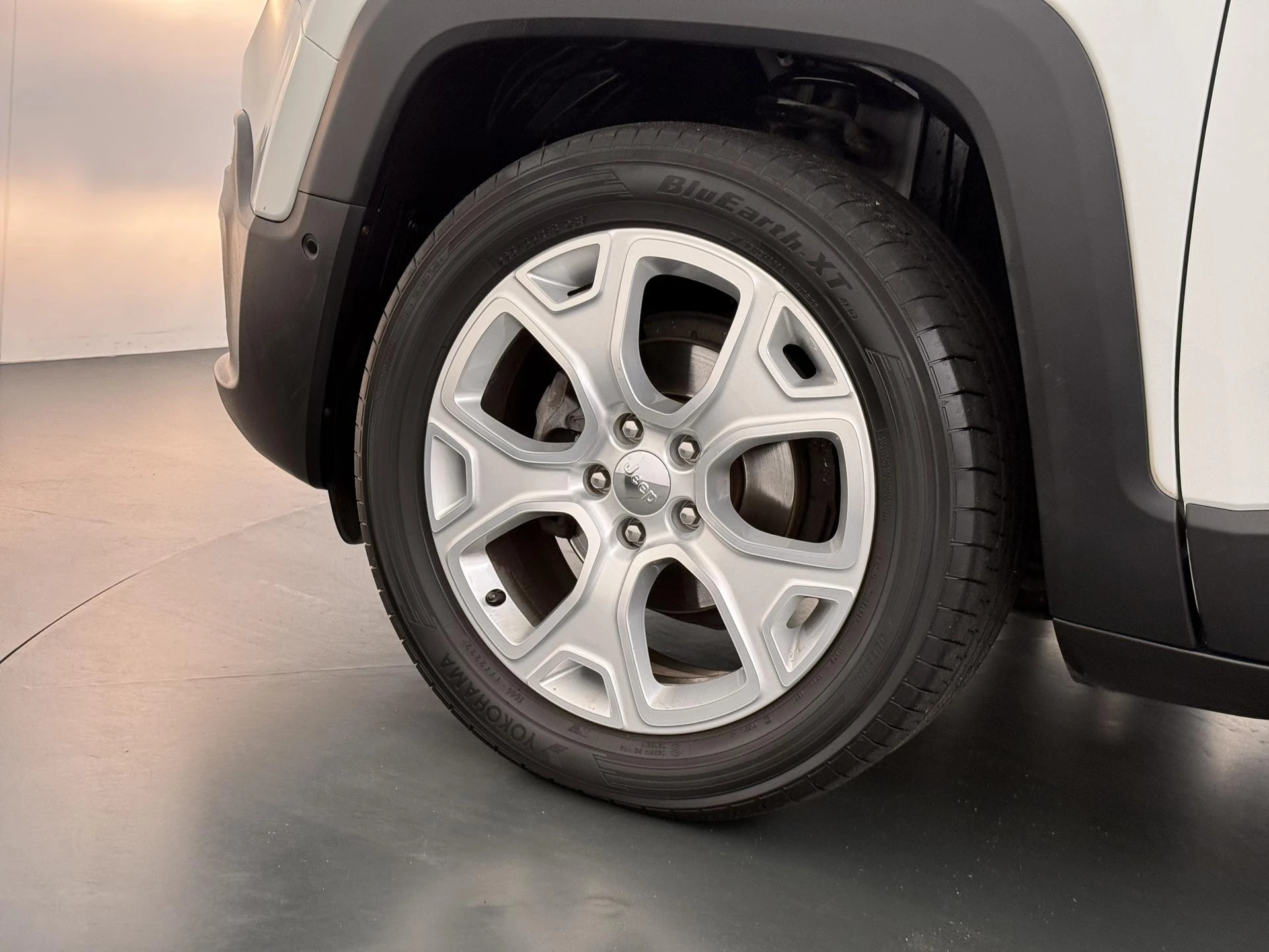 Jeep-Renegade-image-23