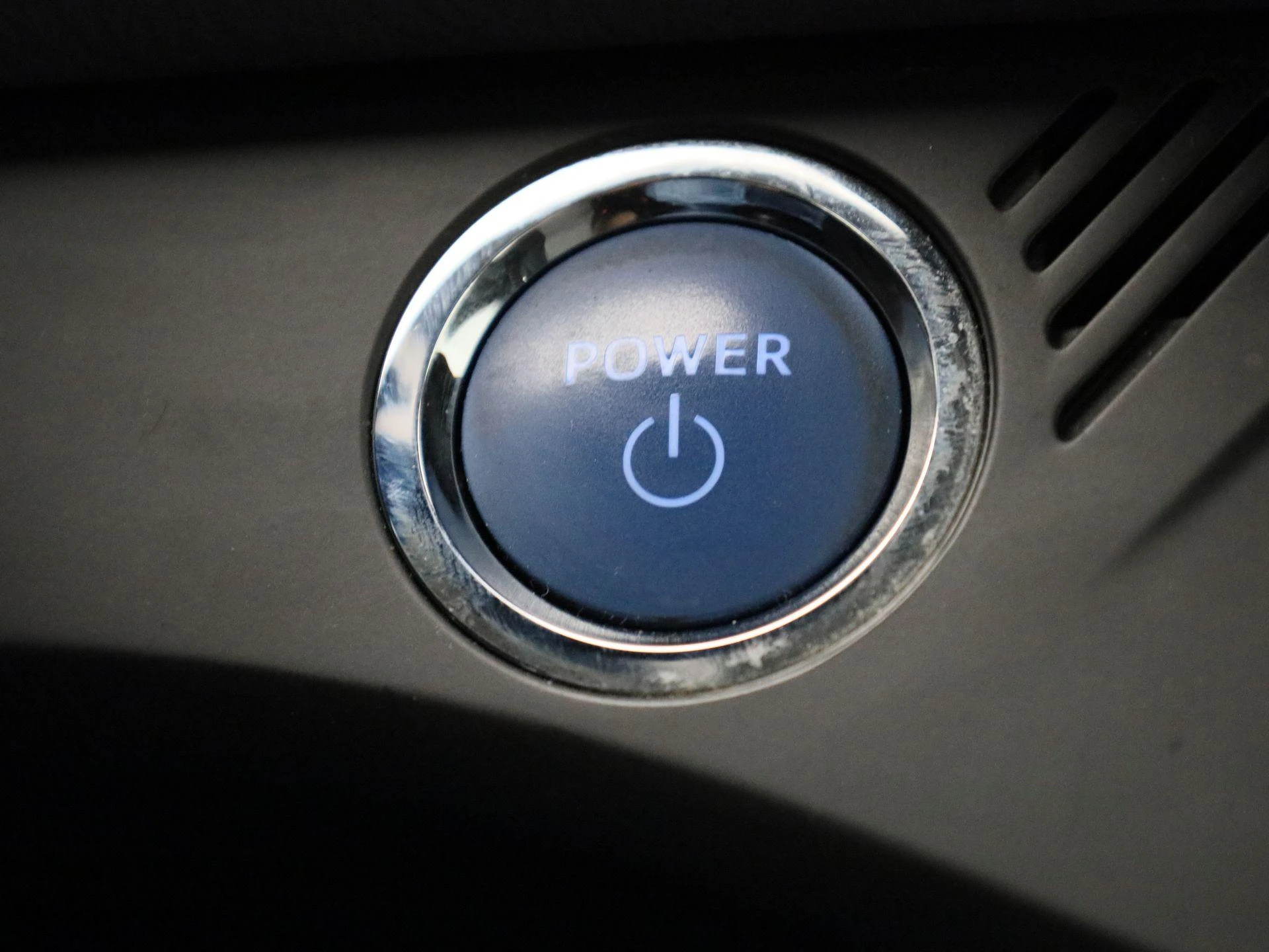 Toyota-Yaris-image-23