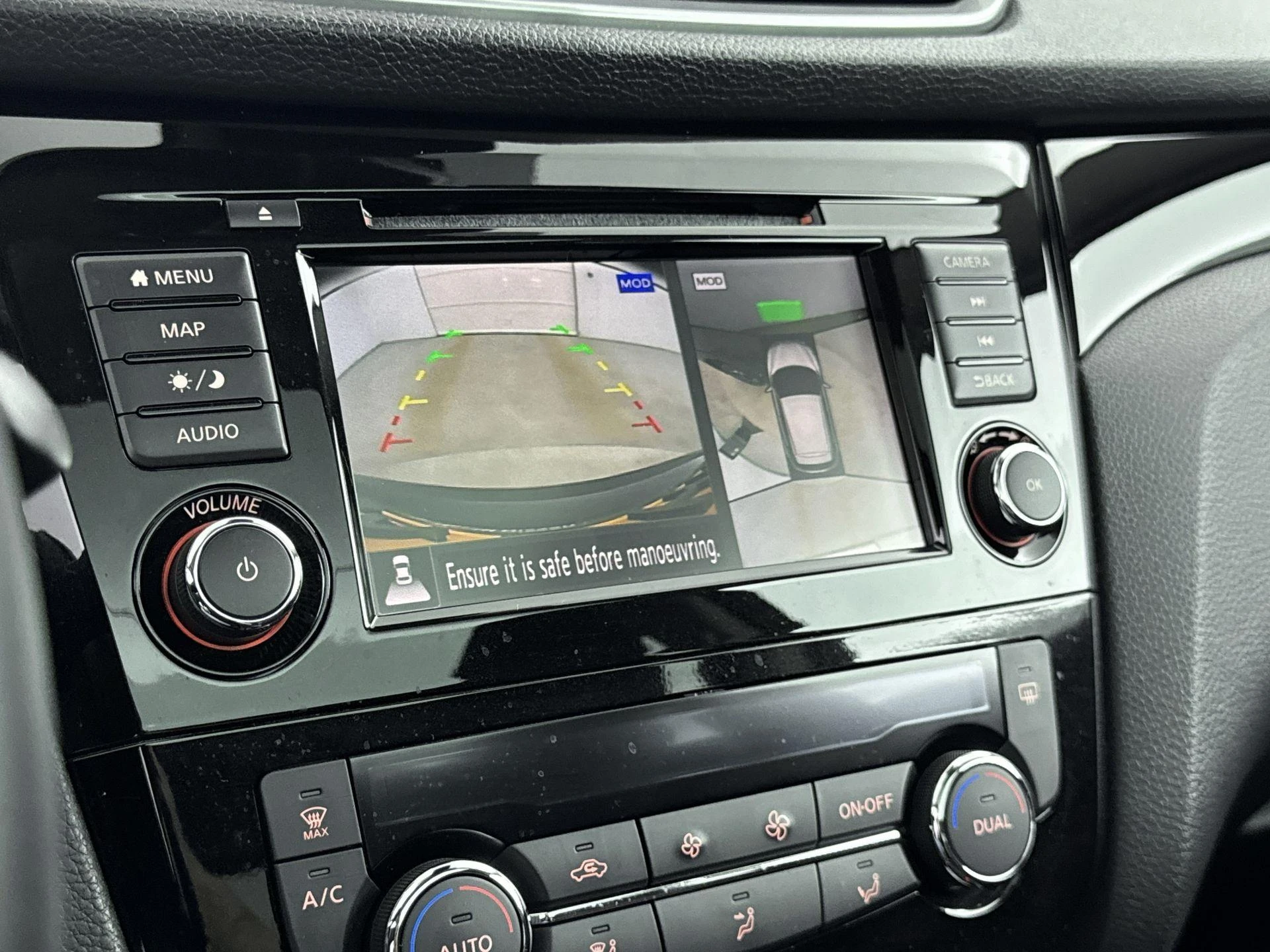 Nissan-QASHQAI-image-17