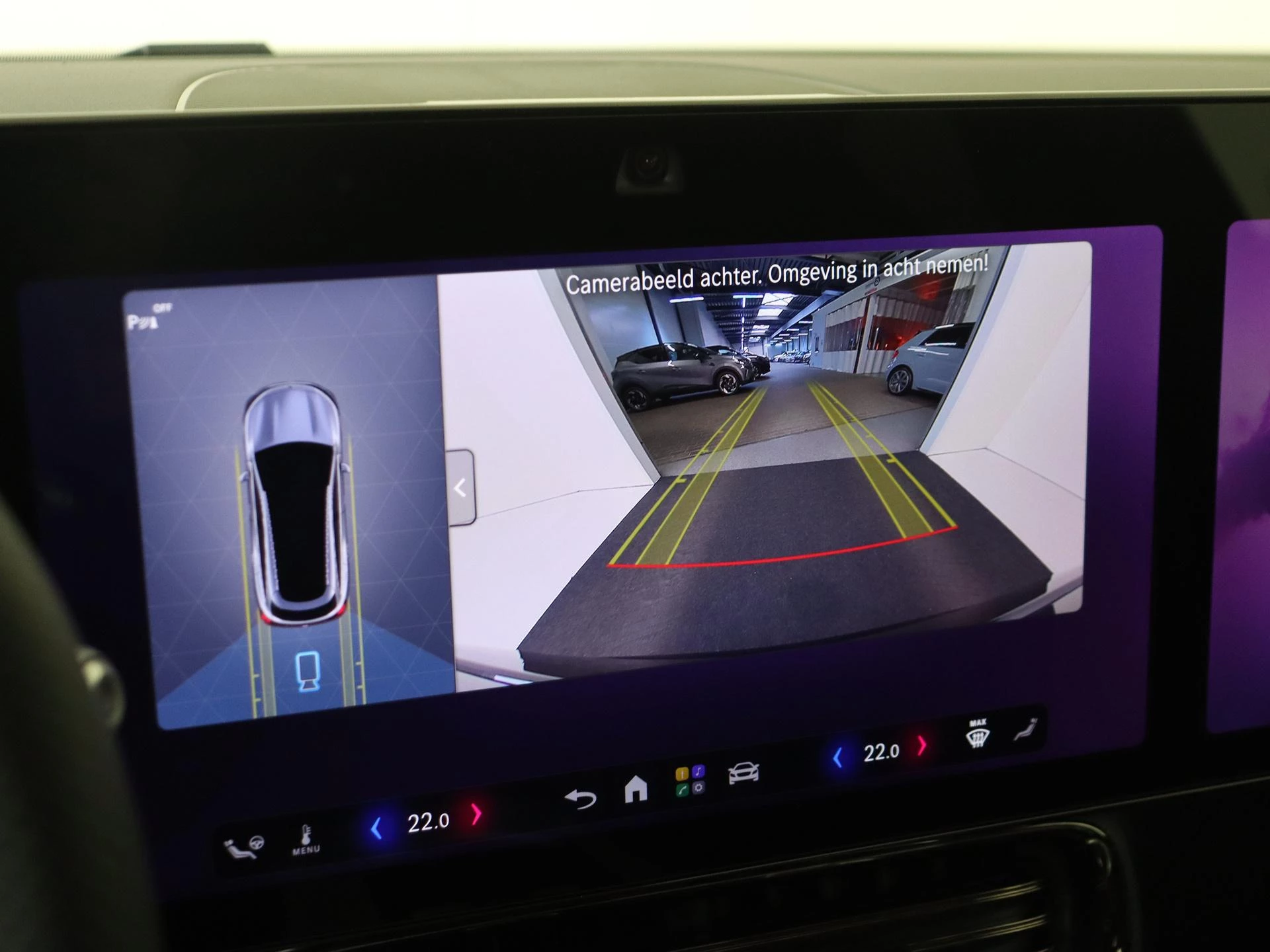 Mercedes-Benz-CLA-image-17