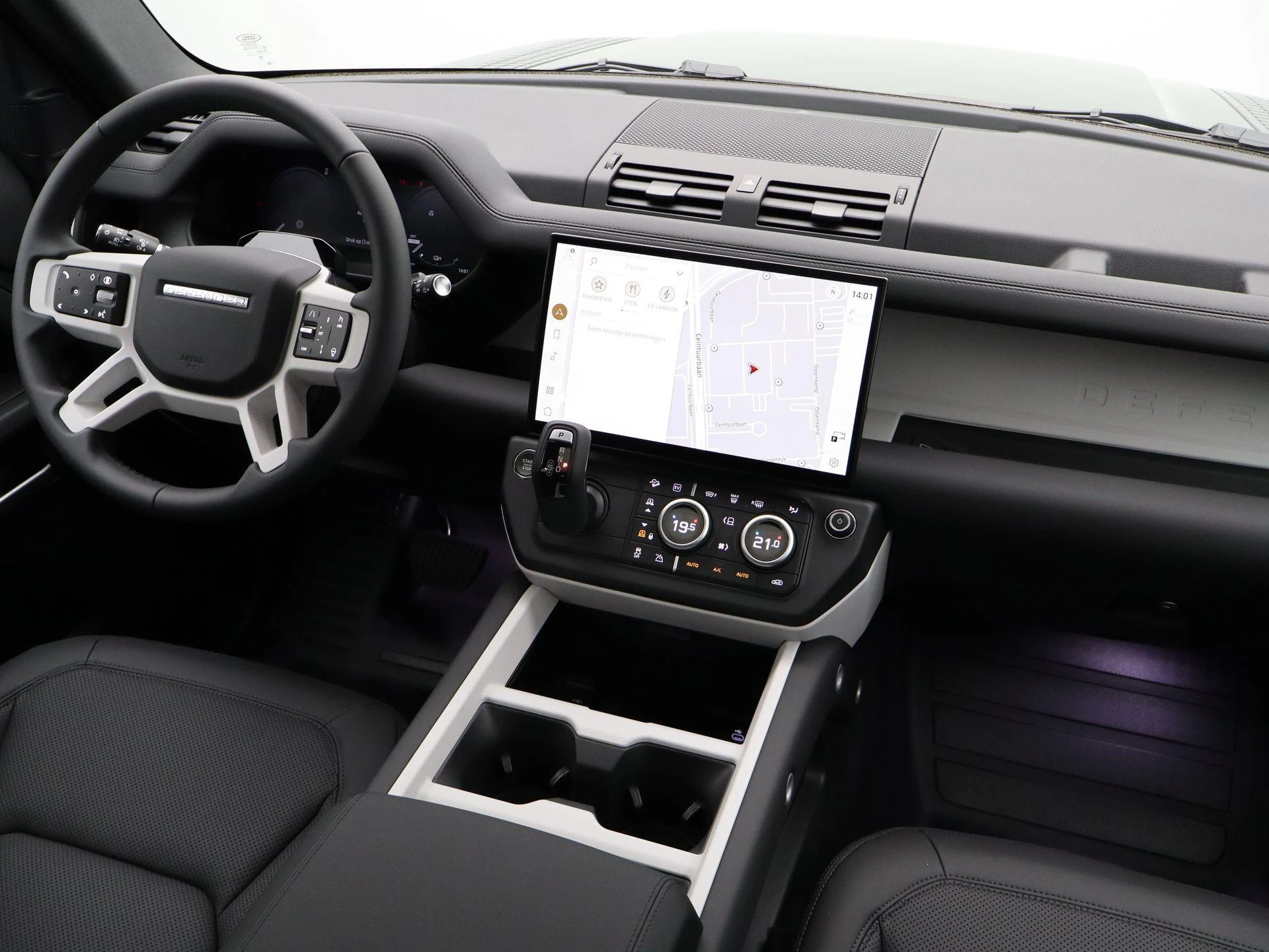 Land Rover-Defender-image-36