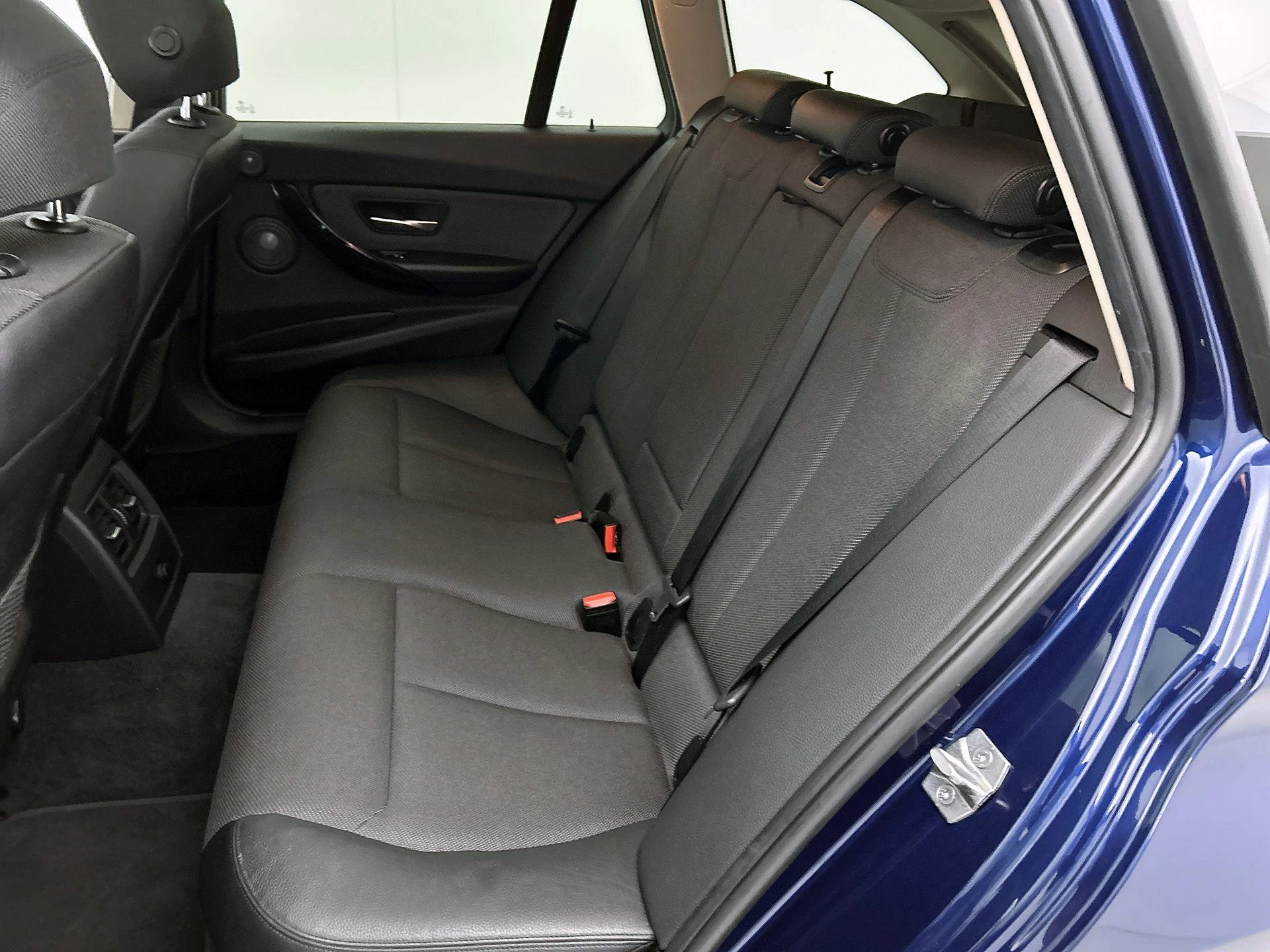 BMW-3 Serie-image-29