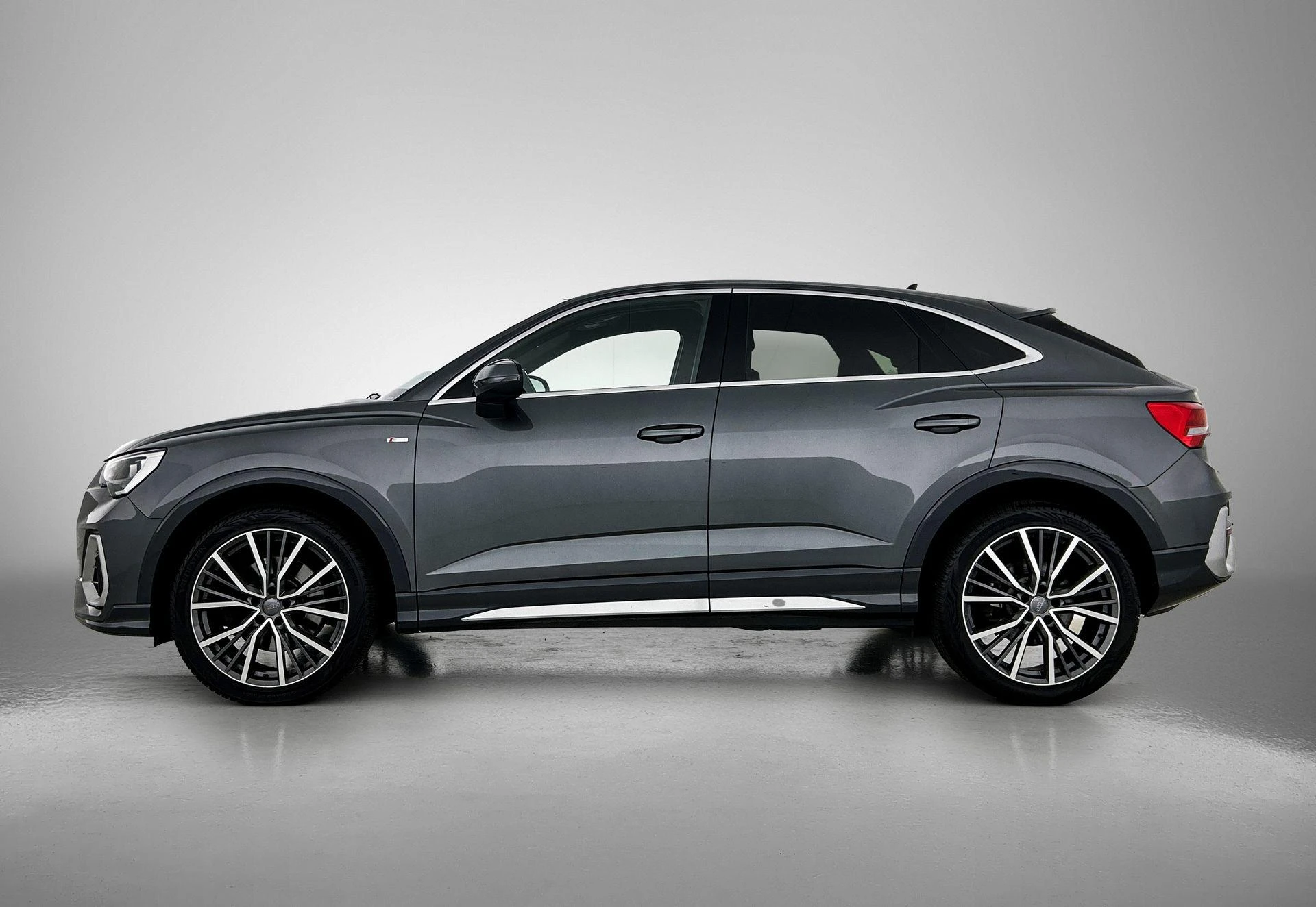 Audi-Q3-image-1
