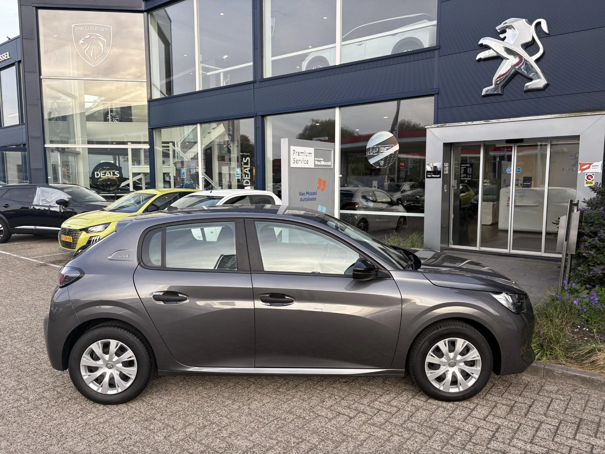 Peugeot-208-image-7