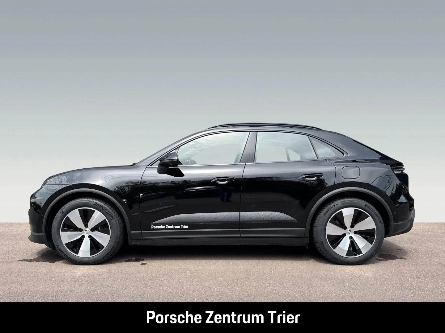 Porsche-Macan-image-1