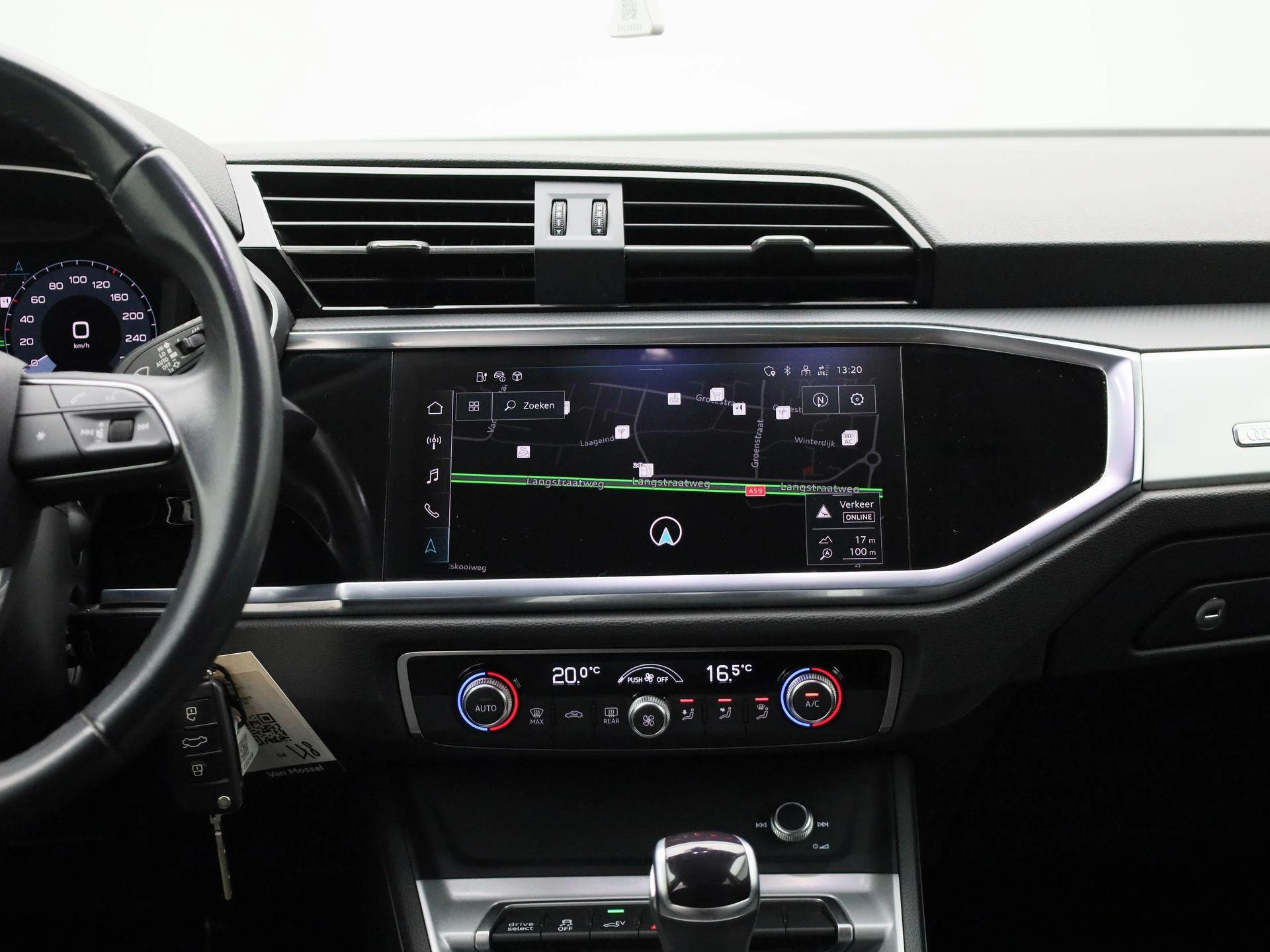 Audi-Q3-image-10