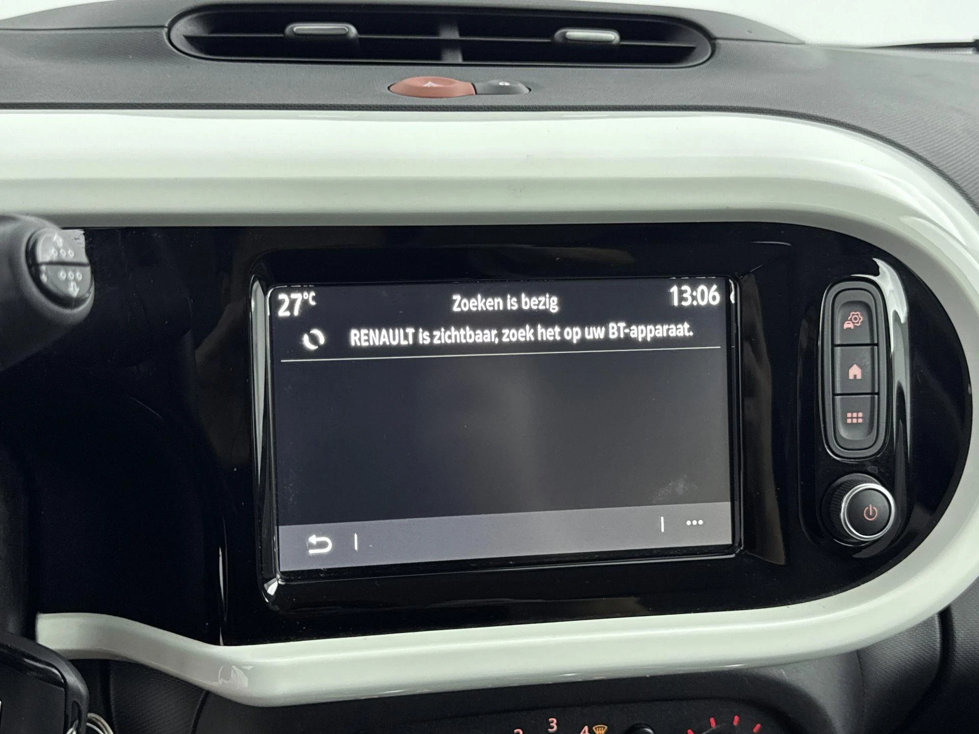 Renault-Twingo-image-10