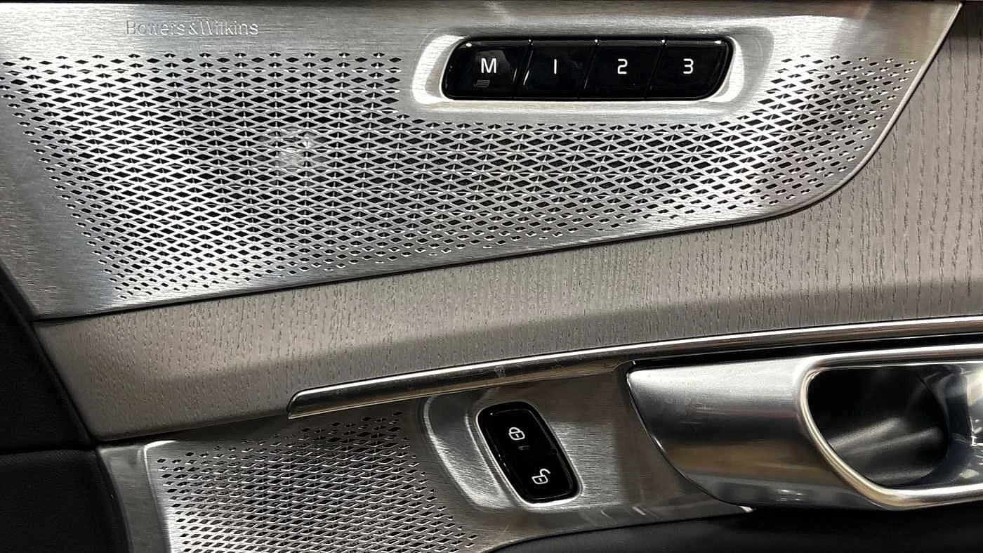 Volvo-XC90-image-26