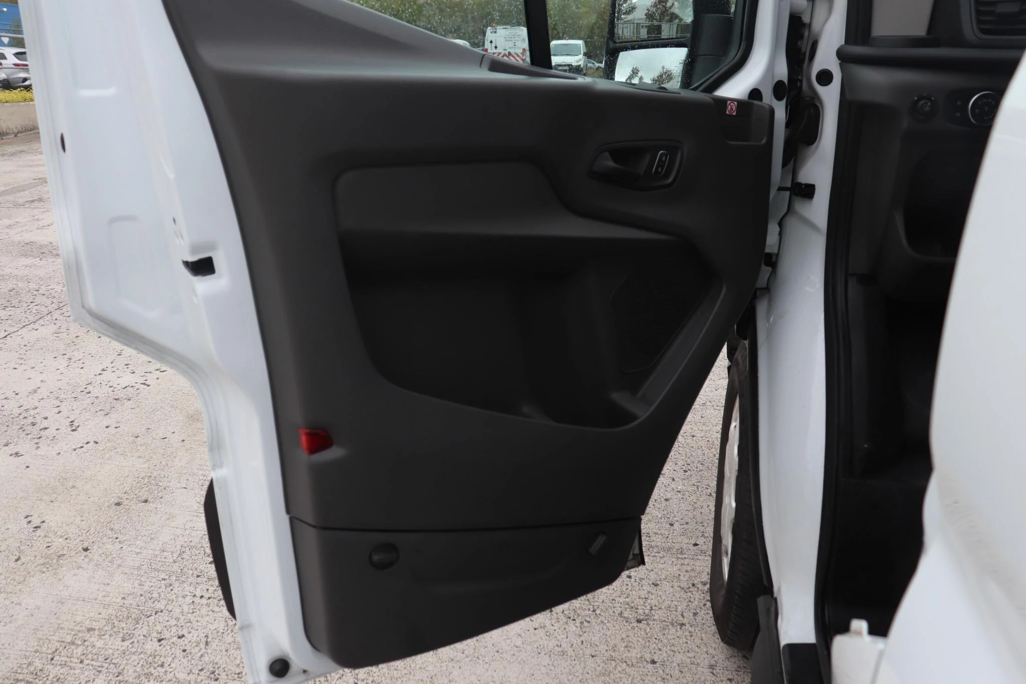 Ford-Transit-image-11